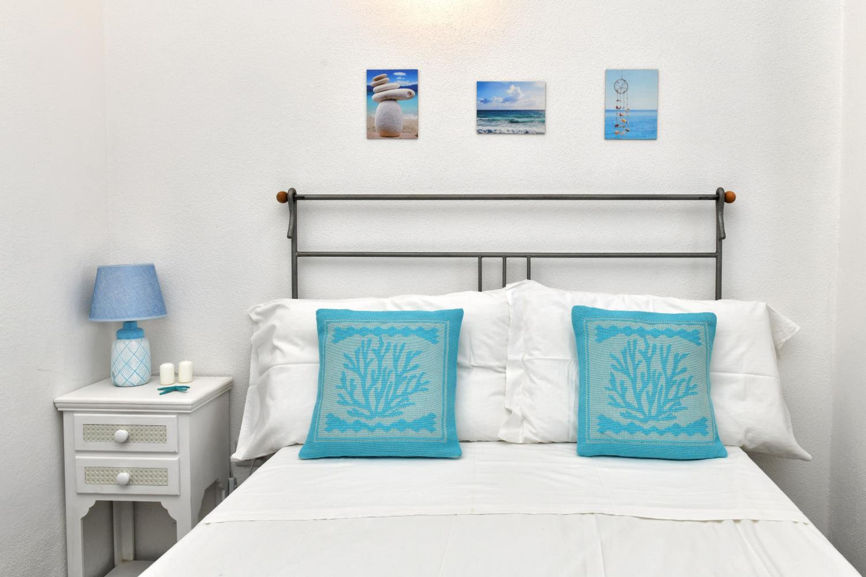 Apartment with Sea View - Photo 11