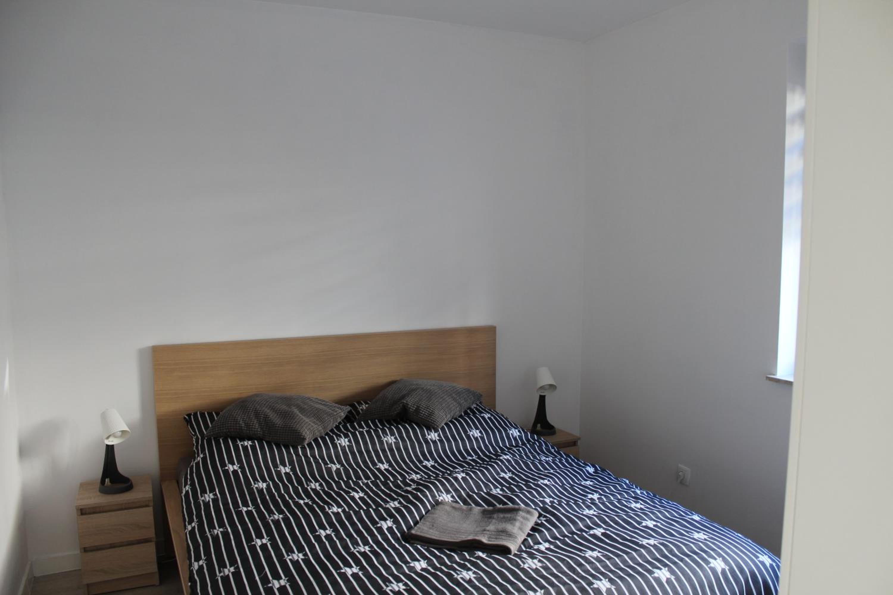 One-Bedroom Apartment - Photo 12