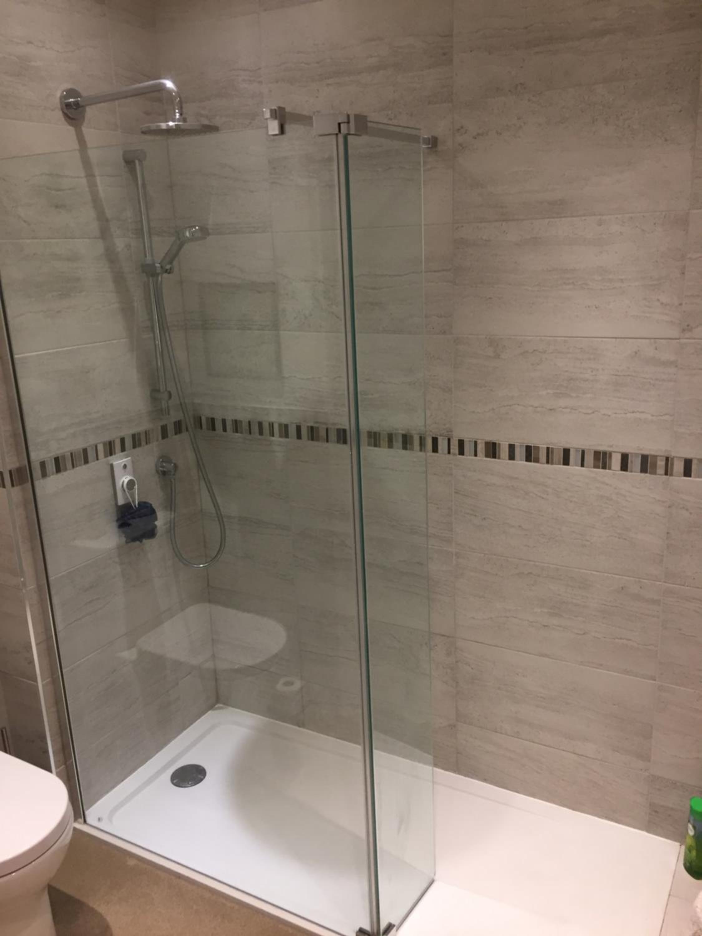 Deluxe Double Room with Shower photo 3