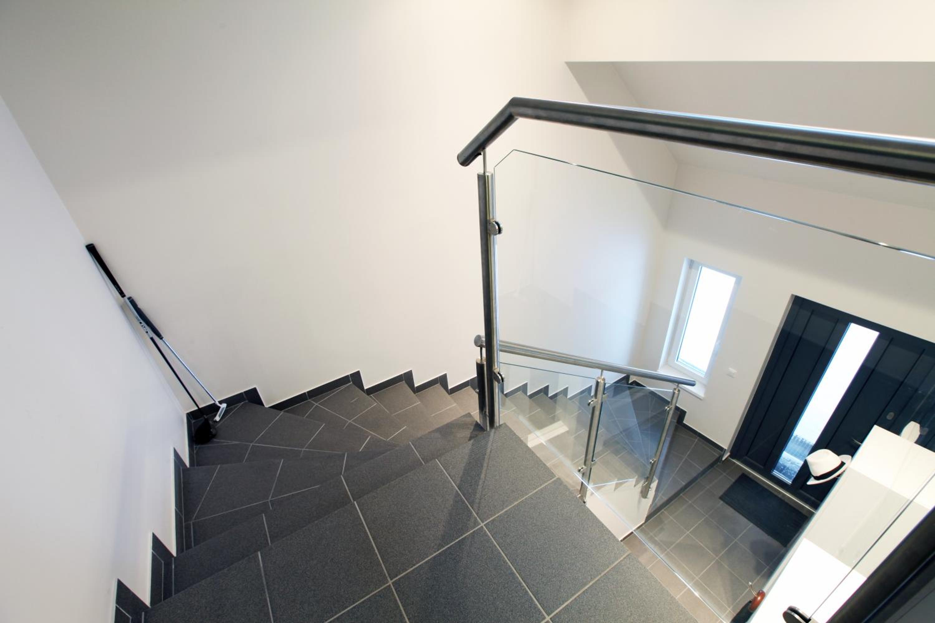Two-Bedroom Apartment - Photo 7