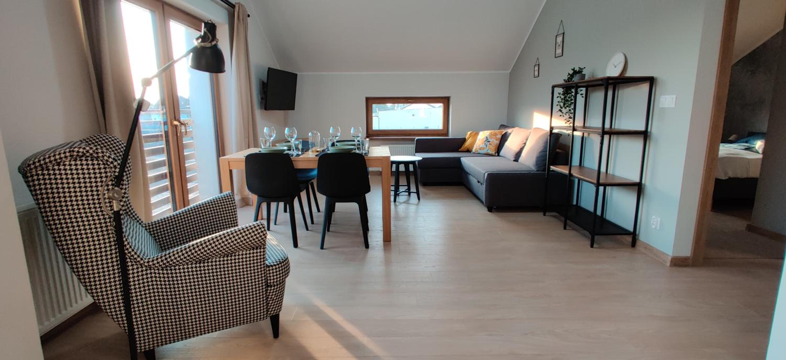 One-Bedroom Apartment - Photo 12