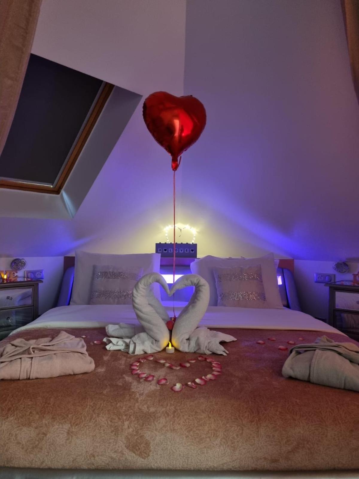King Room with Spa Bath