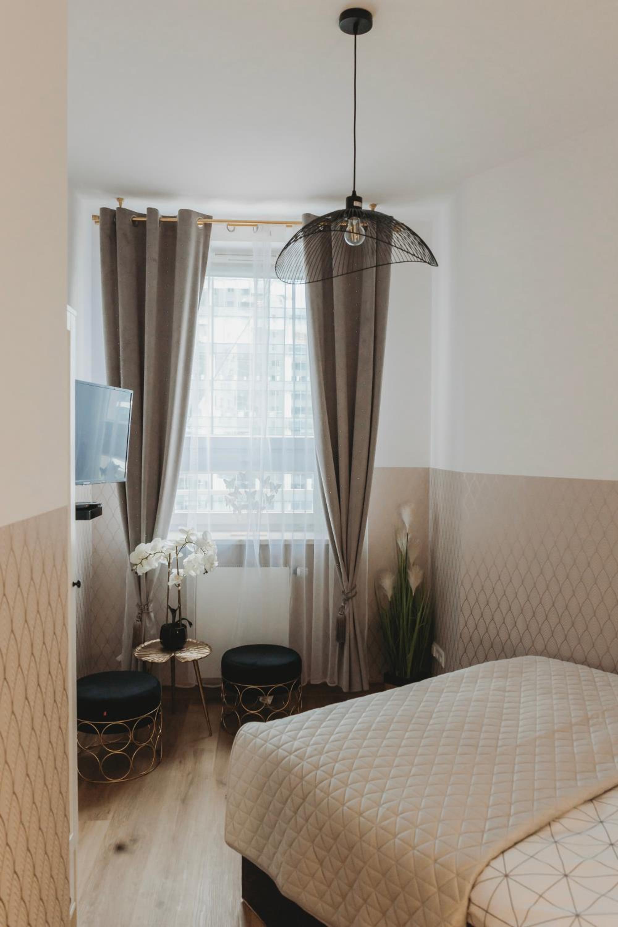 Double Room with Shared Toilet