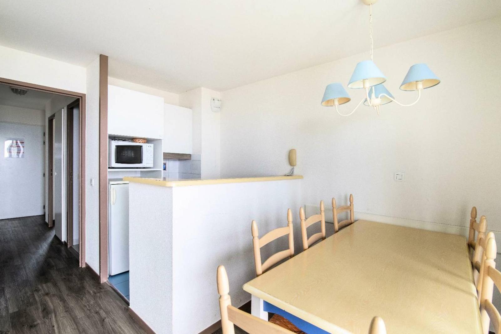 Select Two-Bedroom Apartment (6 People)