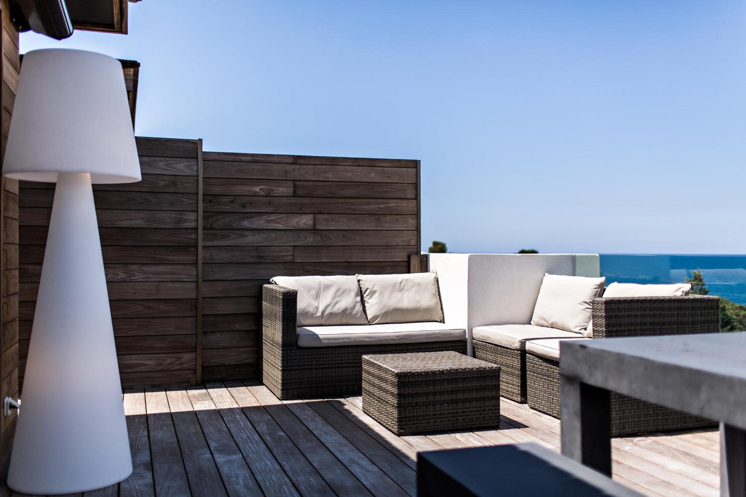 Superior Duplex Apartment with Hot Tub photo 3