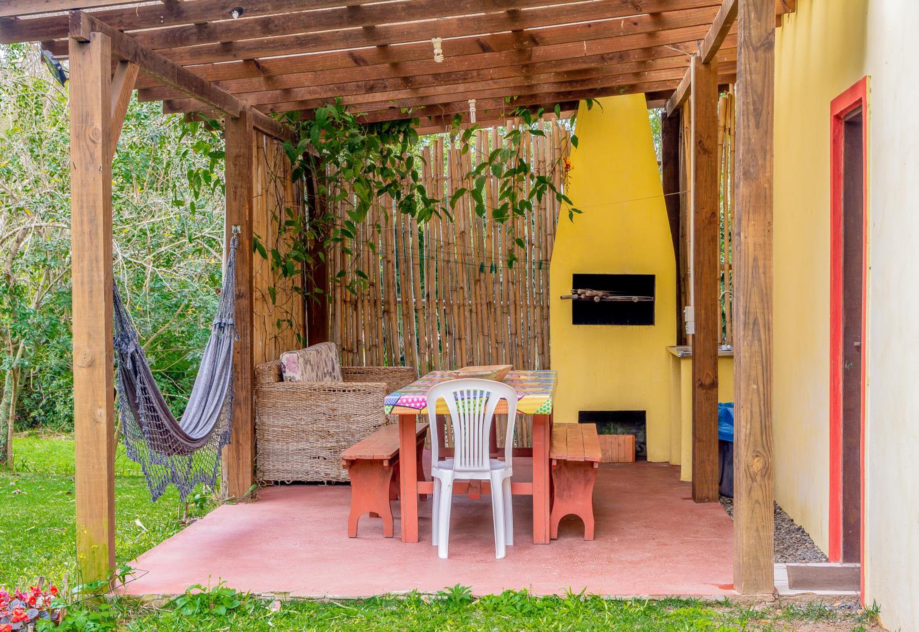 Chalet (6 Adults)