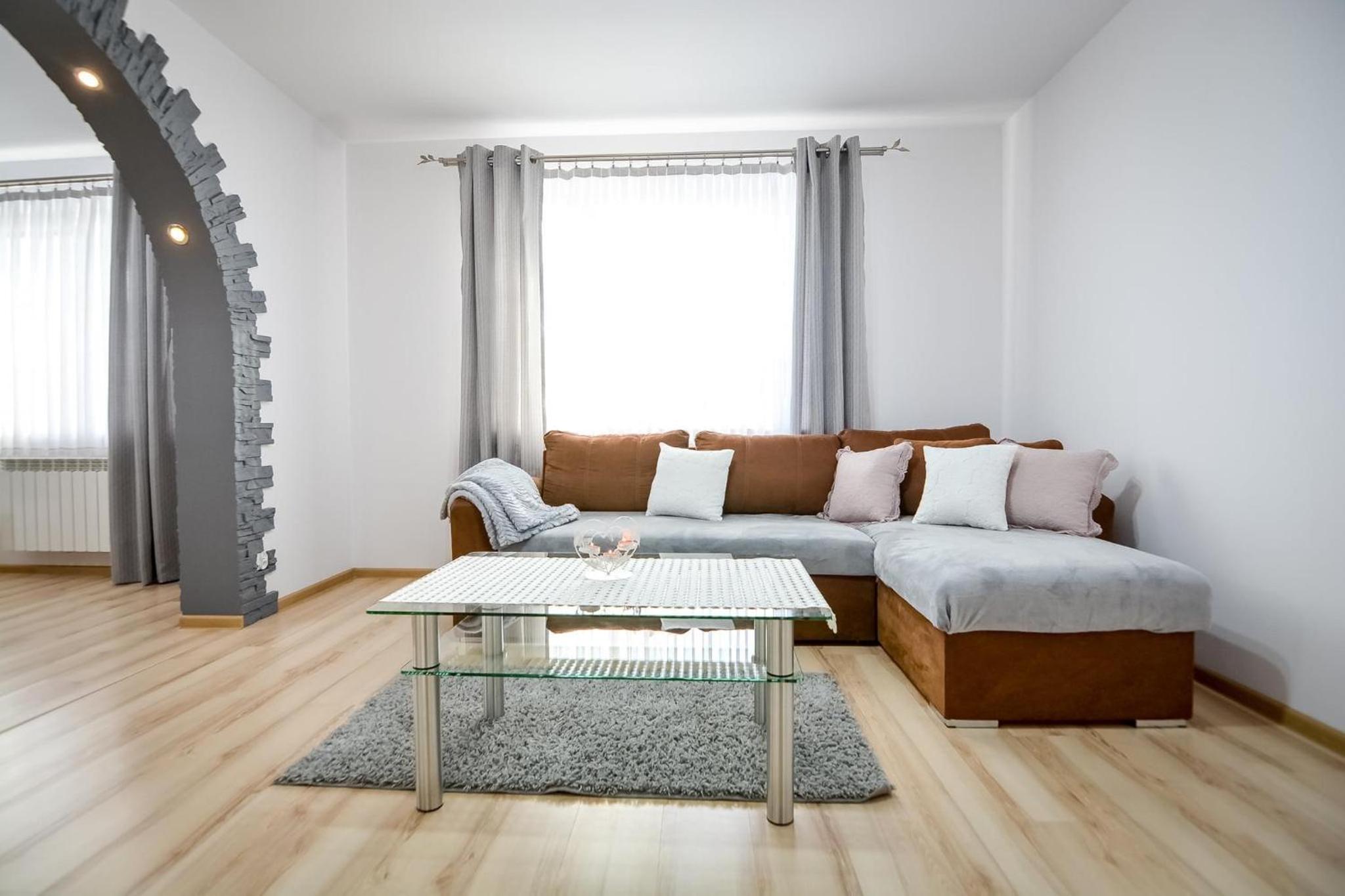 One-Bedroom Apartment - Photo 5