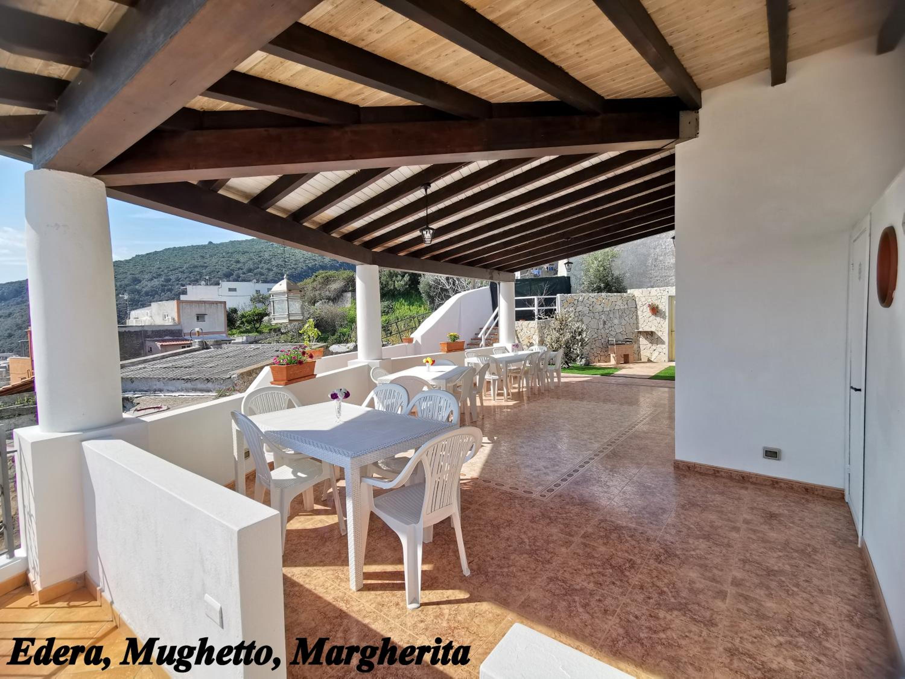 One-Bedroom House - Photo 4