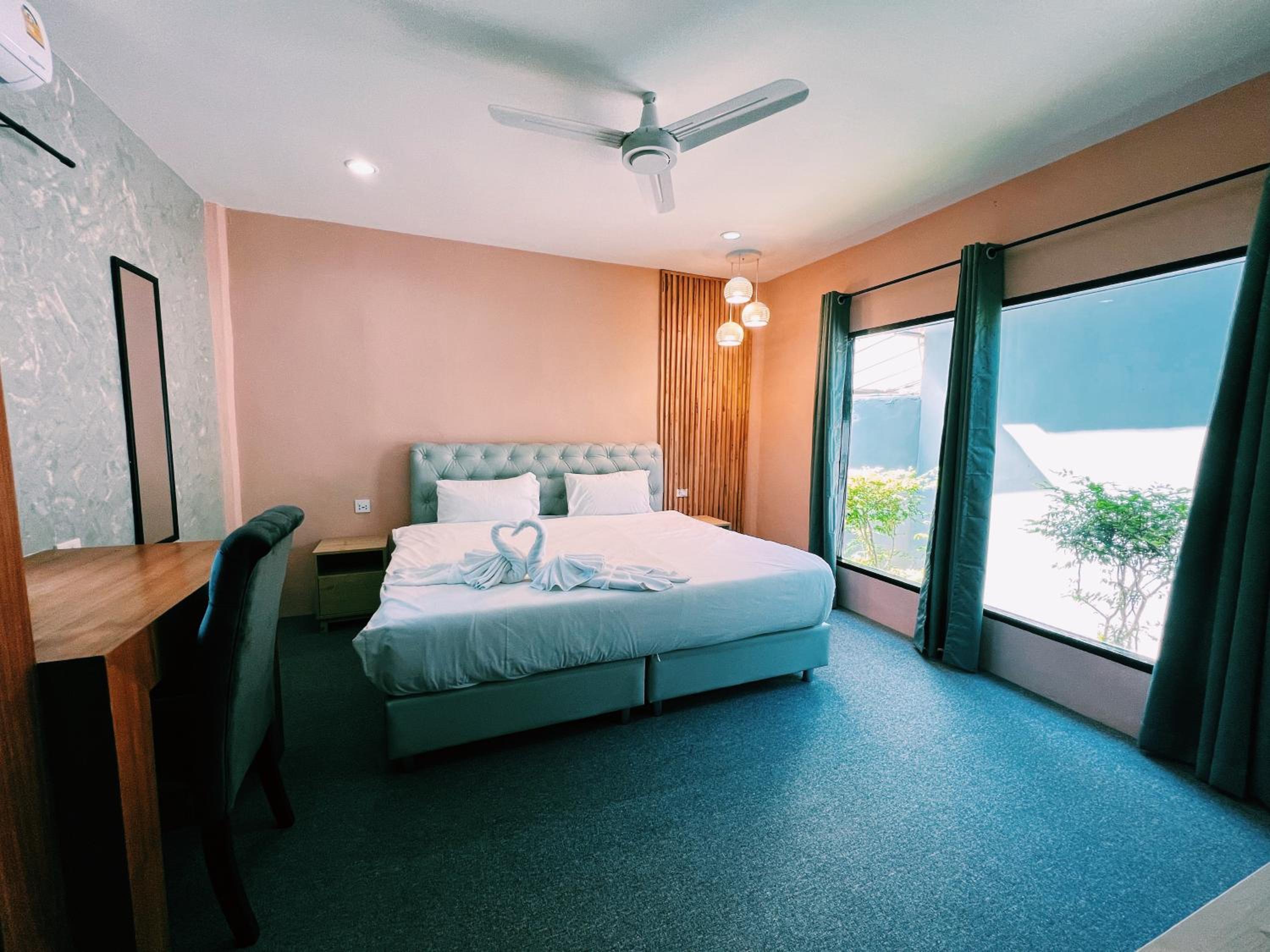 Deluxe Family Room
