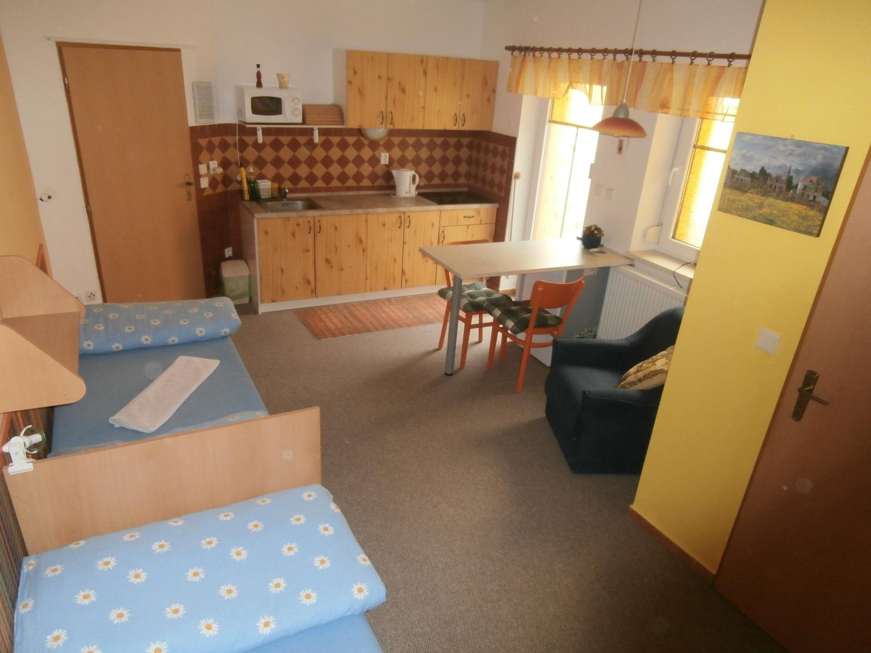 Twin Room - Disability Access photo 3