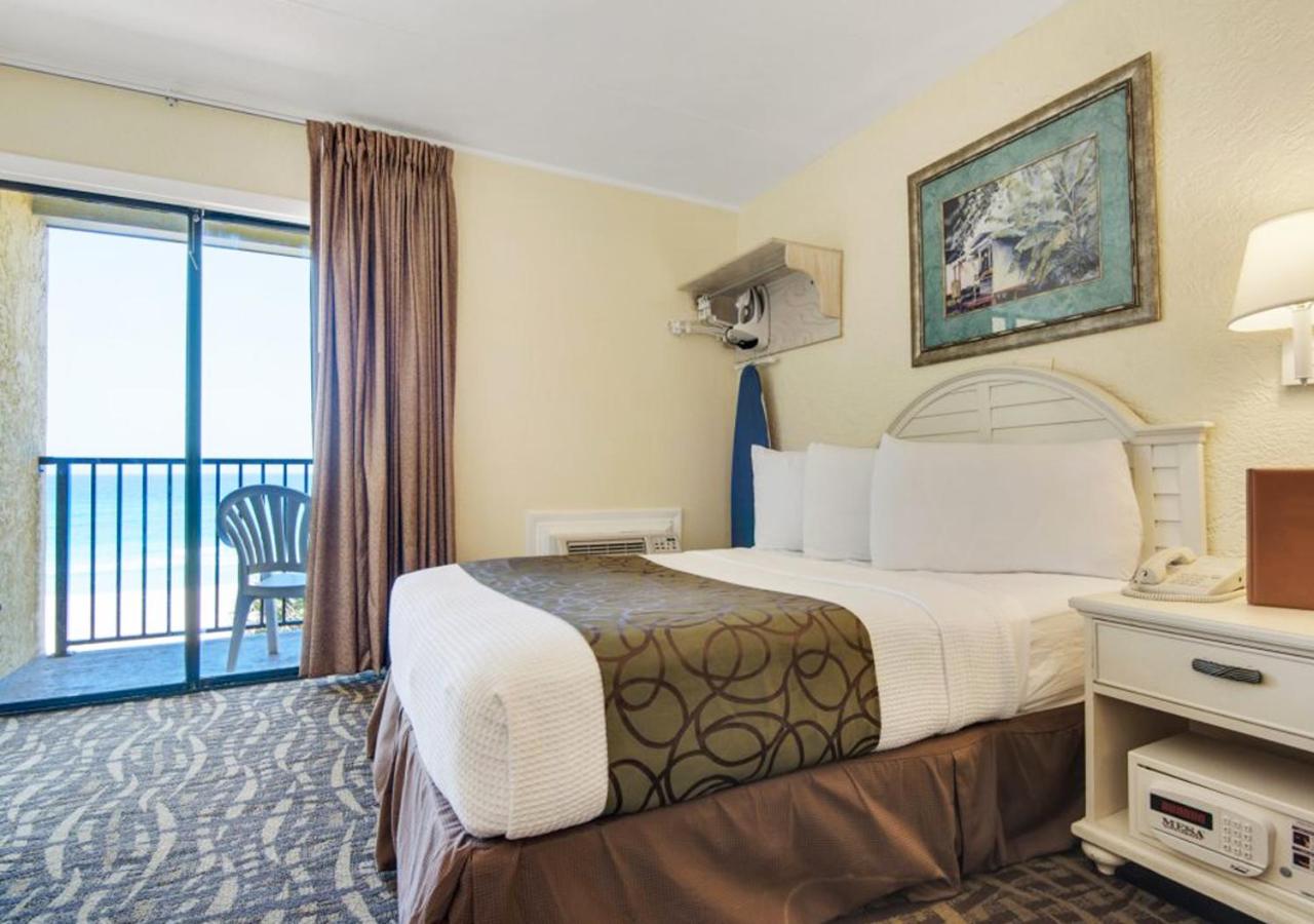 Suite with 2 Double Beds, Water View, Non-Smoking
