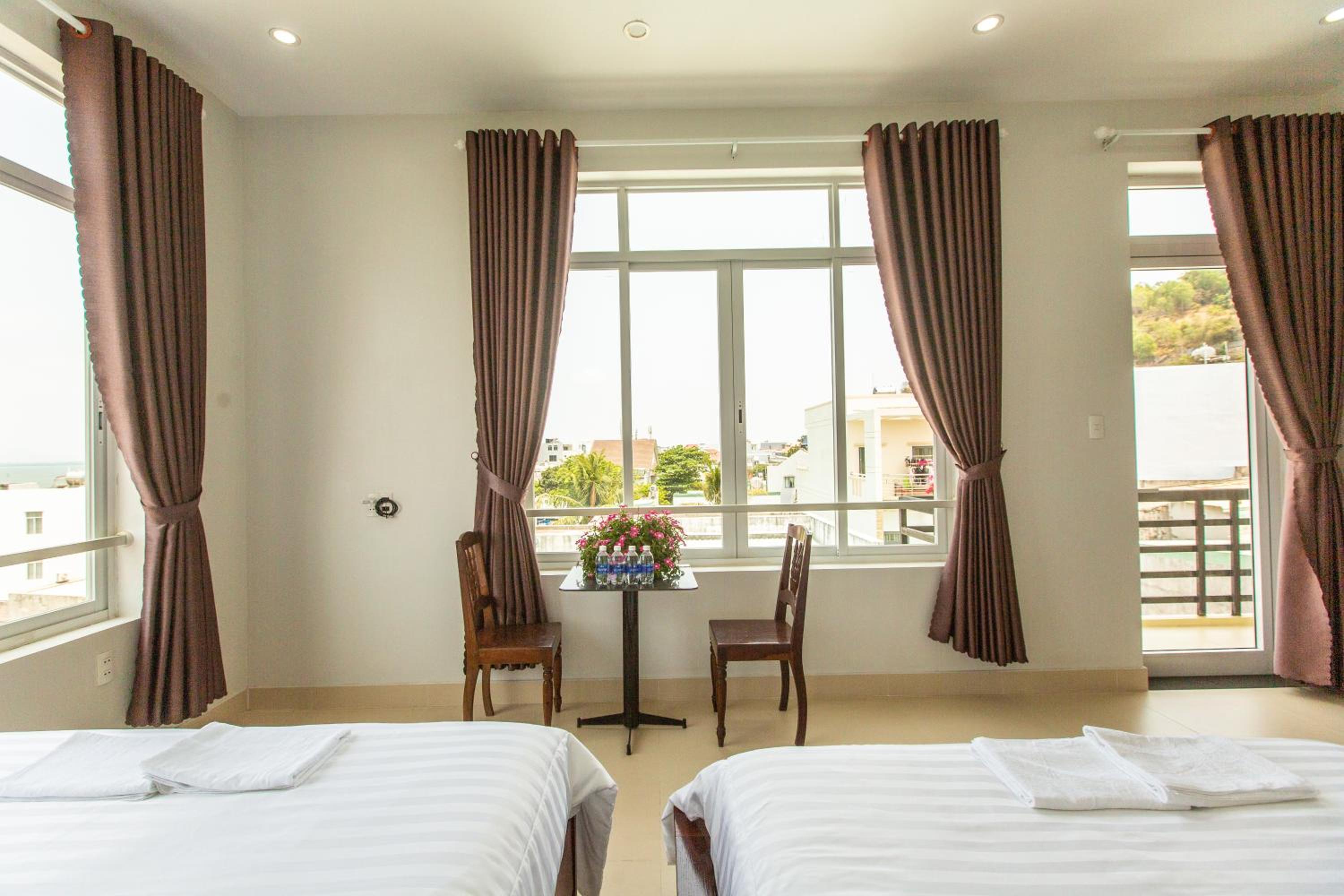 Quadruple Room with Sea View