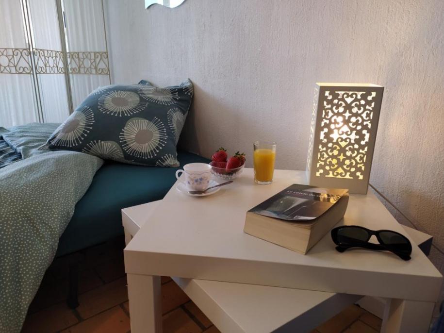 Studio Apartment - Photo 18