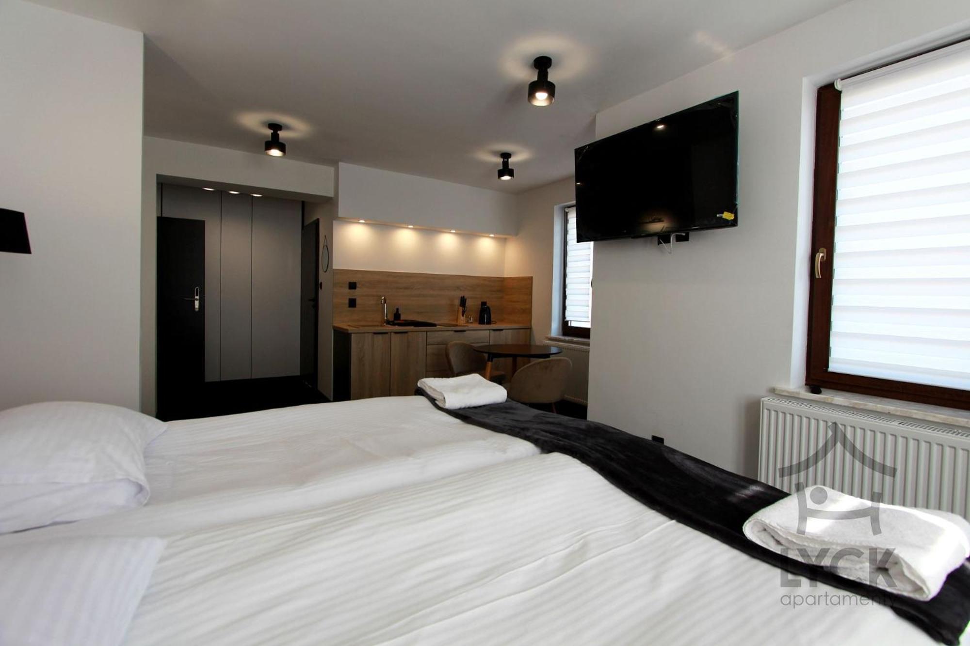 One-Bedroom Apartment - Photo 7