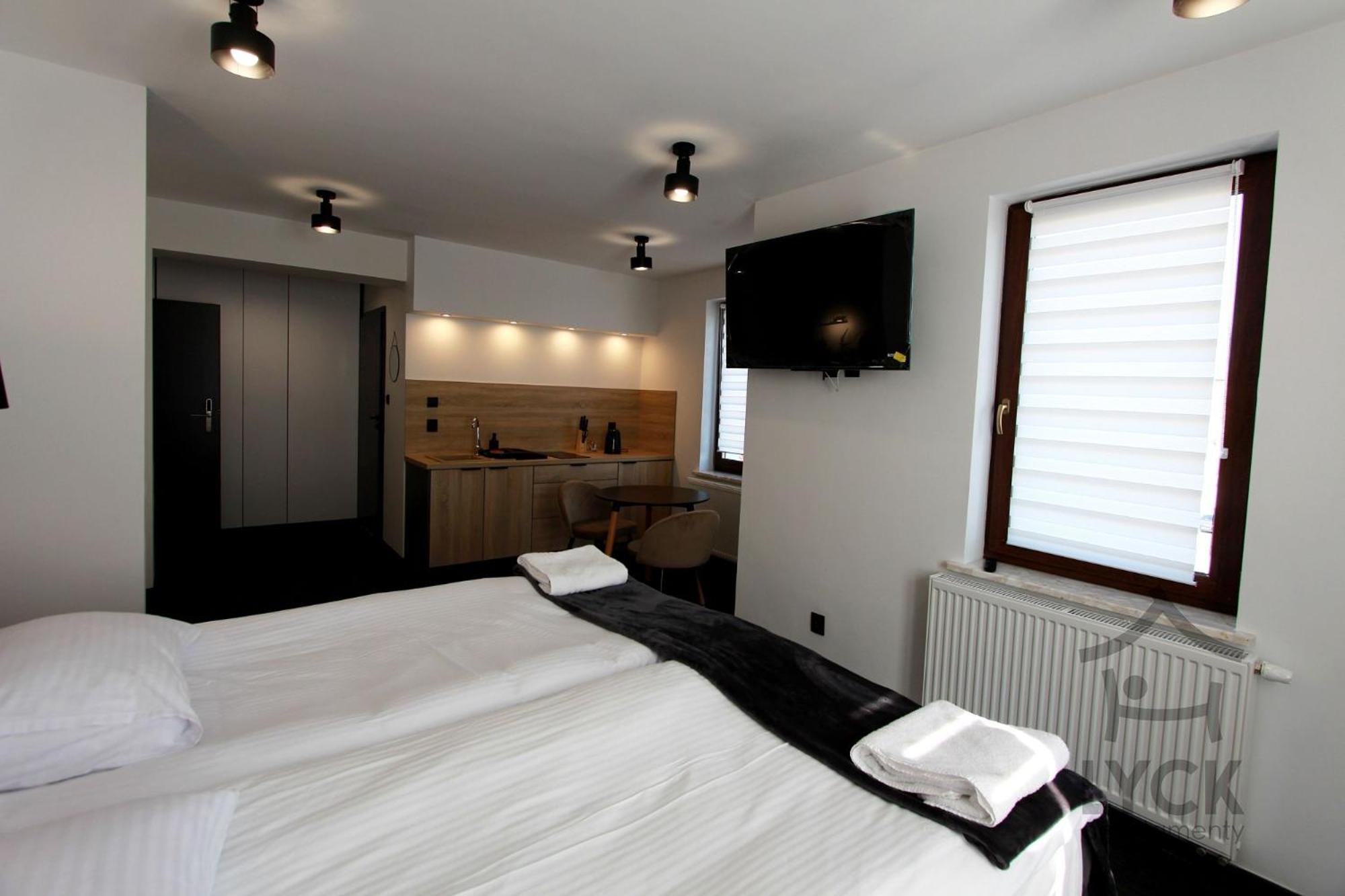 One-Bedroom Apartment - Photo 6