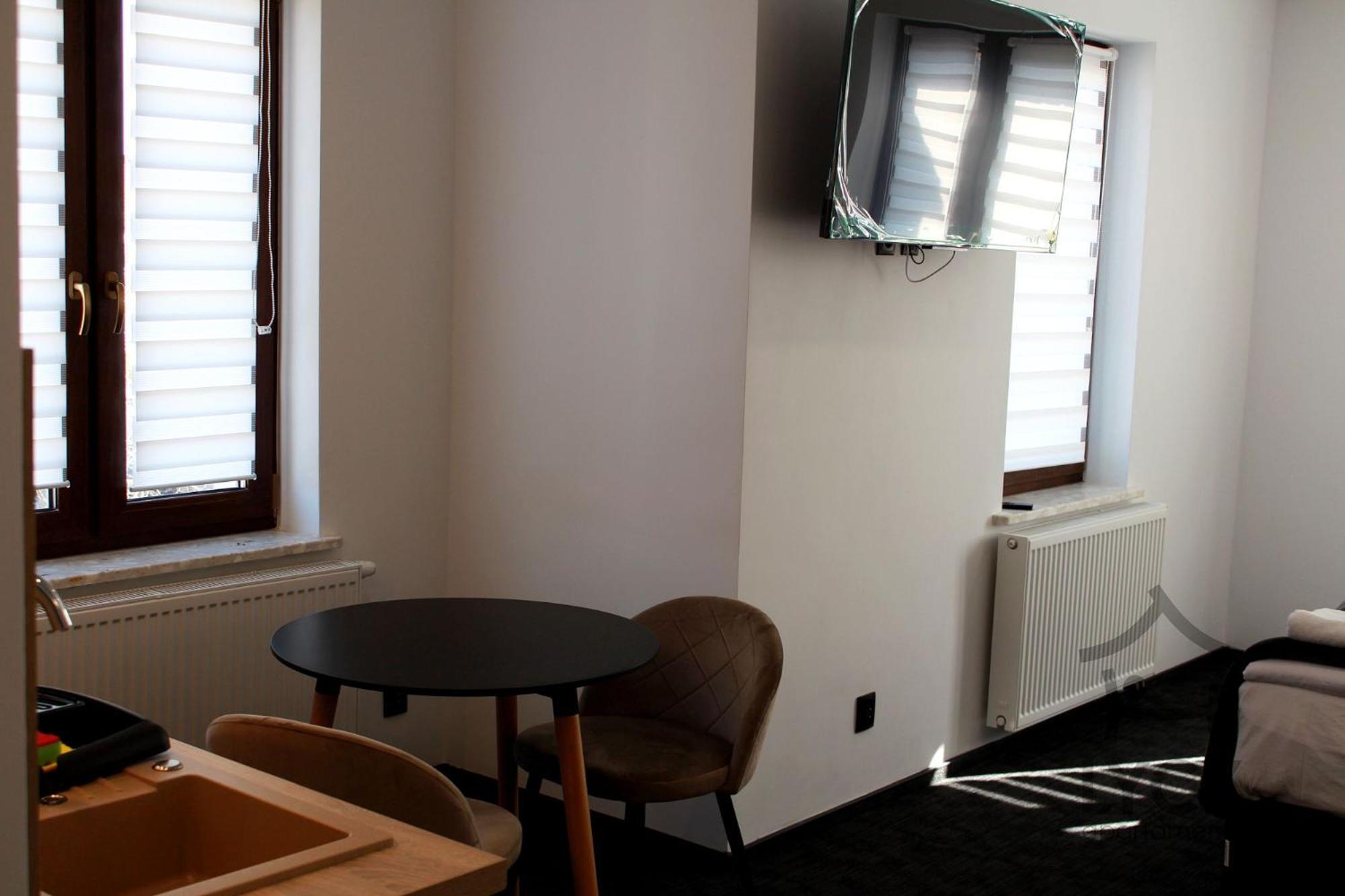 One-Bedroom Apartment - Photo 10