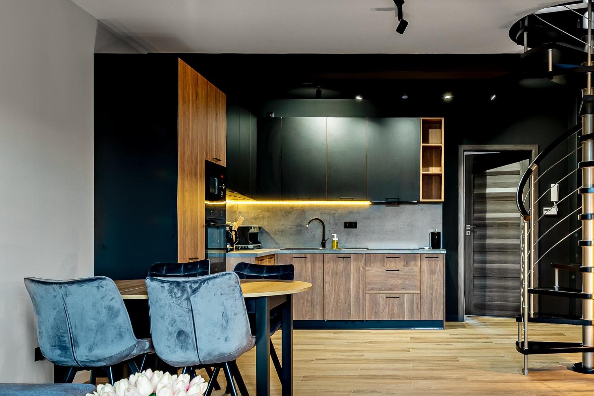 Two-Bedroom Apartment - Photo 3