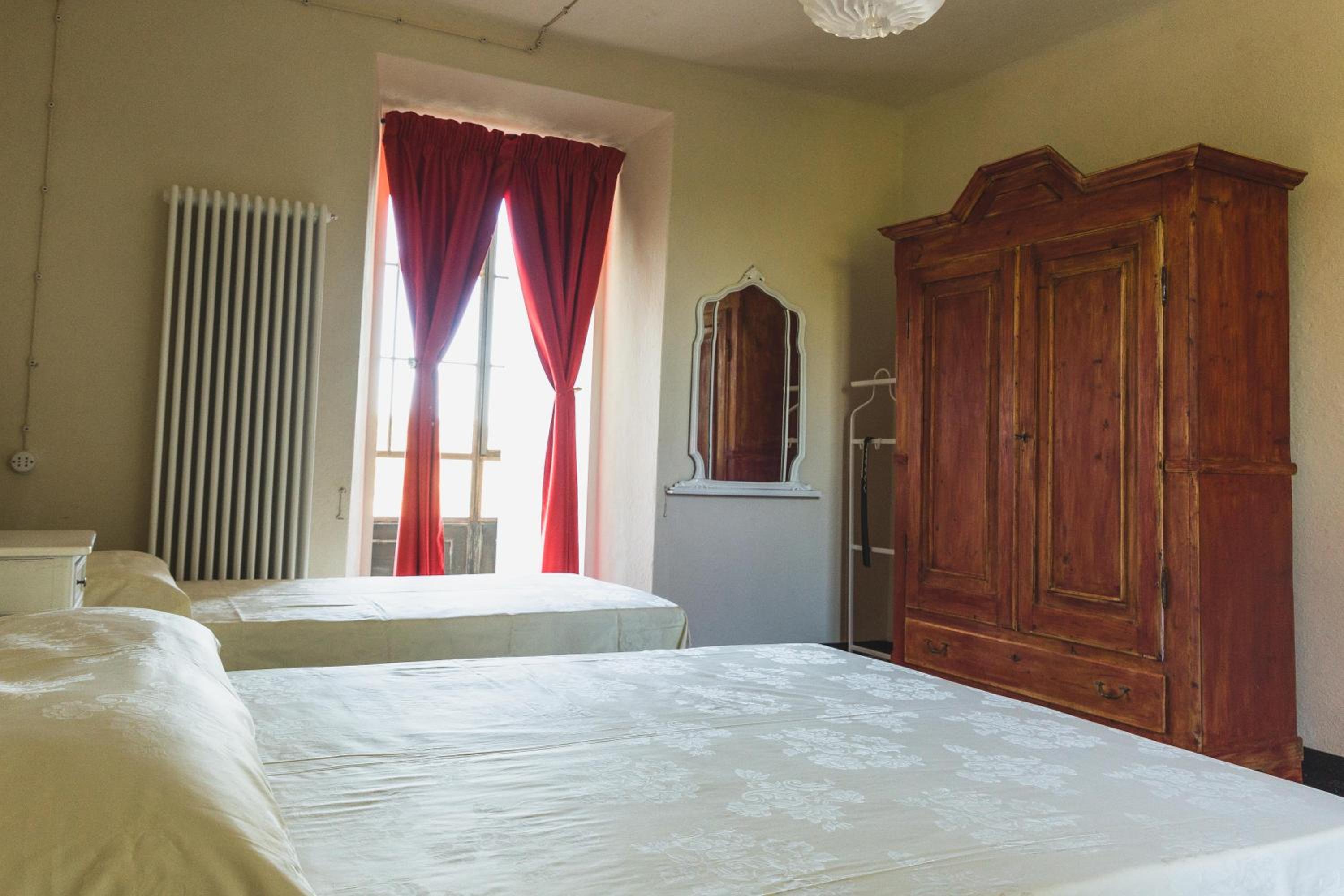 Triple Room with Private Bathroom photo 3