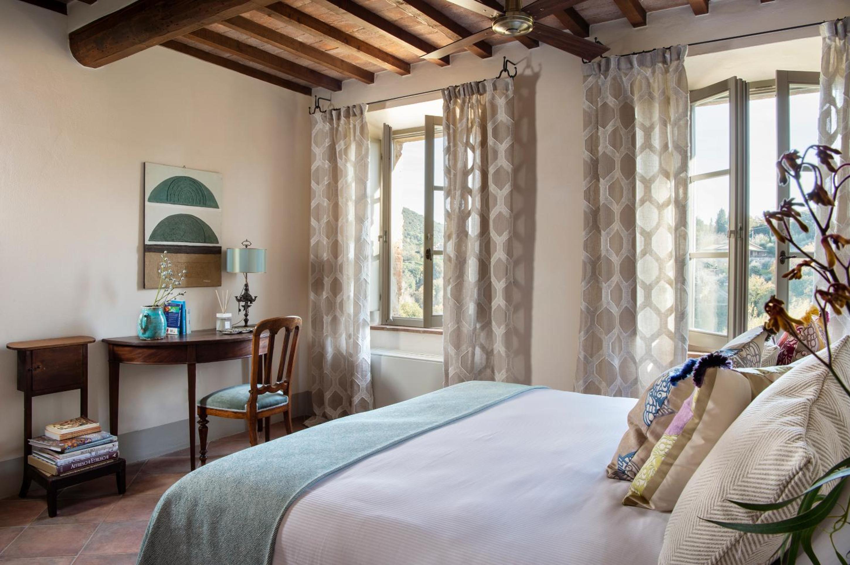Deluxe Double or Twin Room photo 3