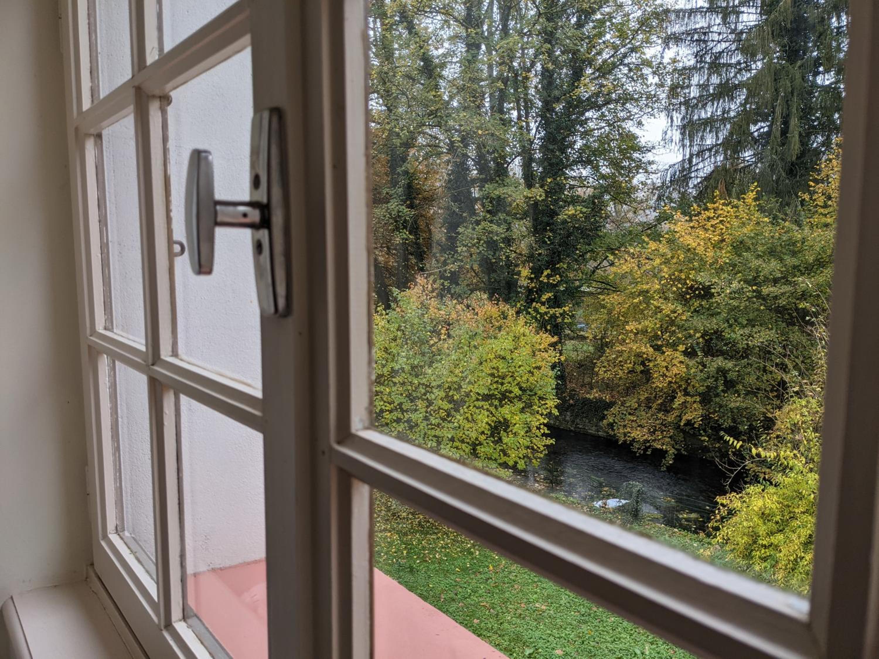Double or Twin Room with Private Bathroom photo 3