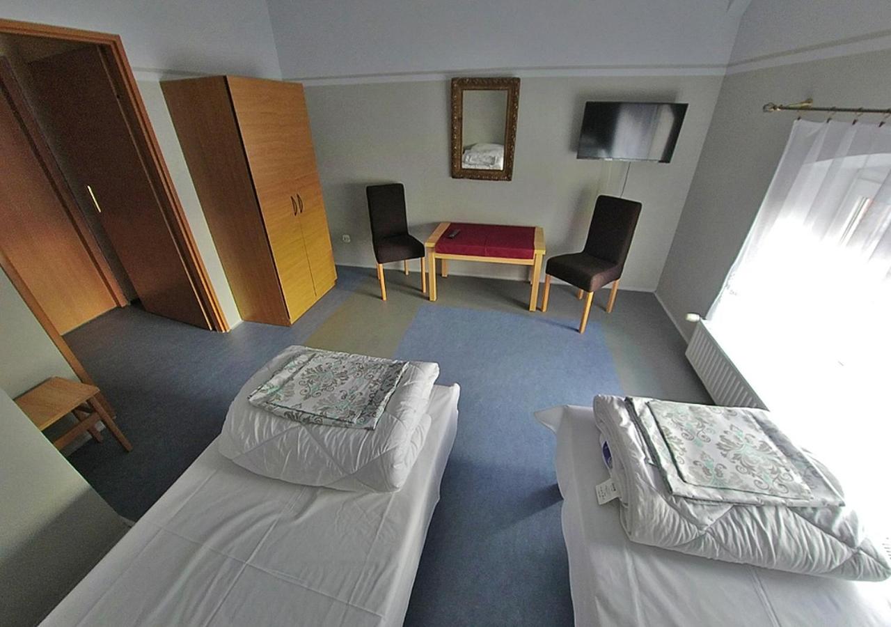 Double Room - Photo 1