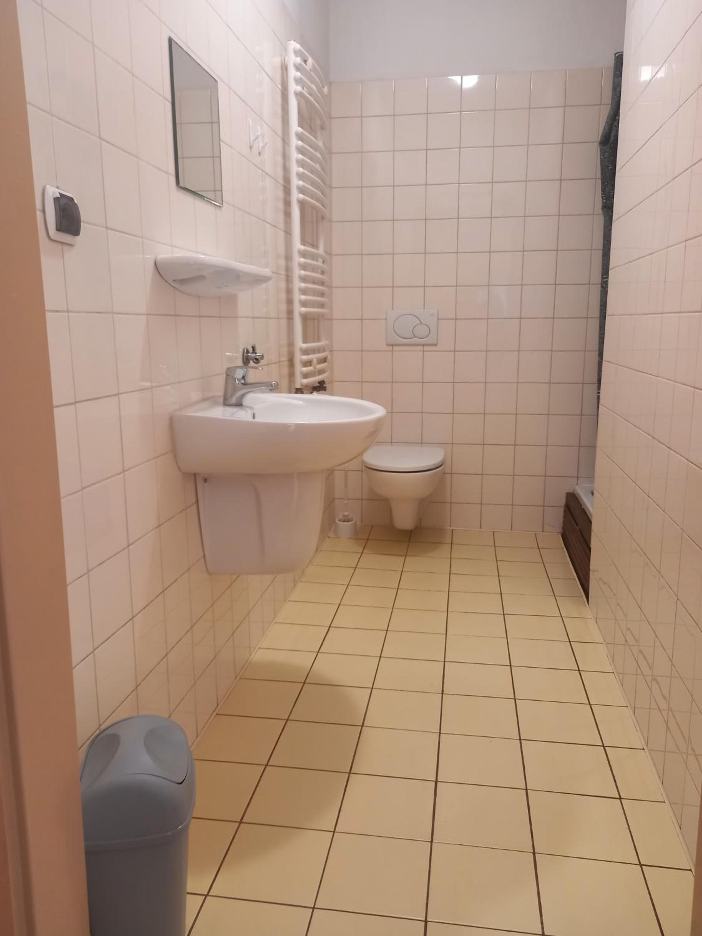 Triple Room with Private Bathroom - Photo 5