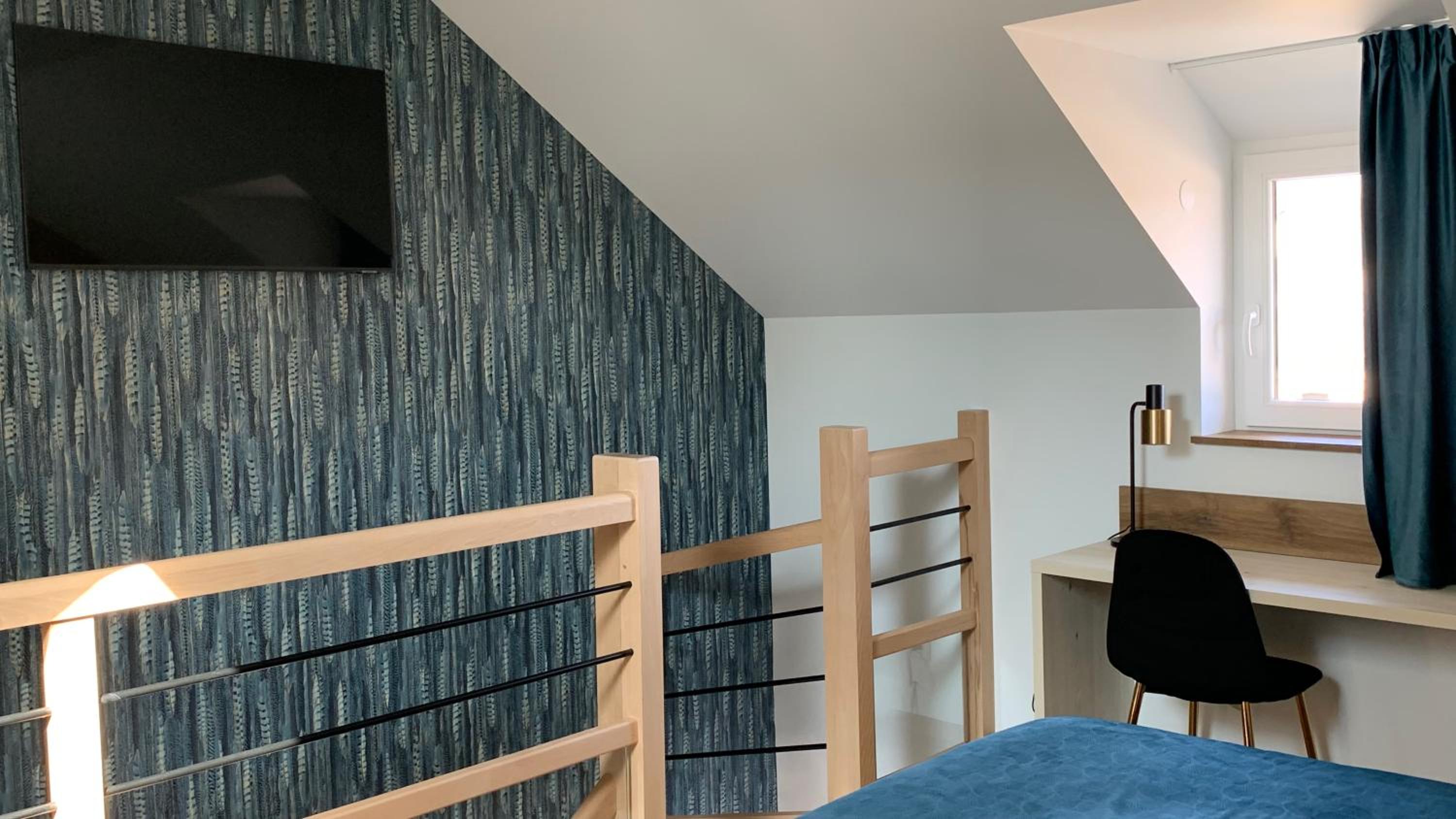 Apartment - Split Level