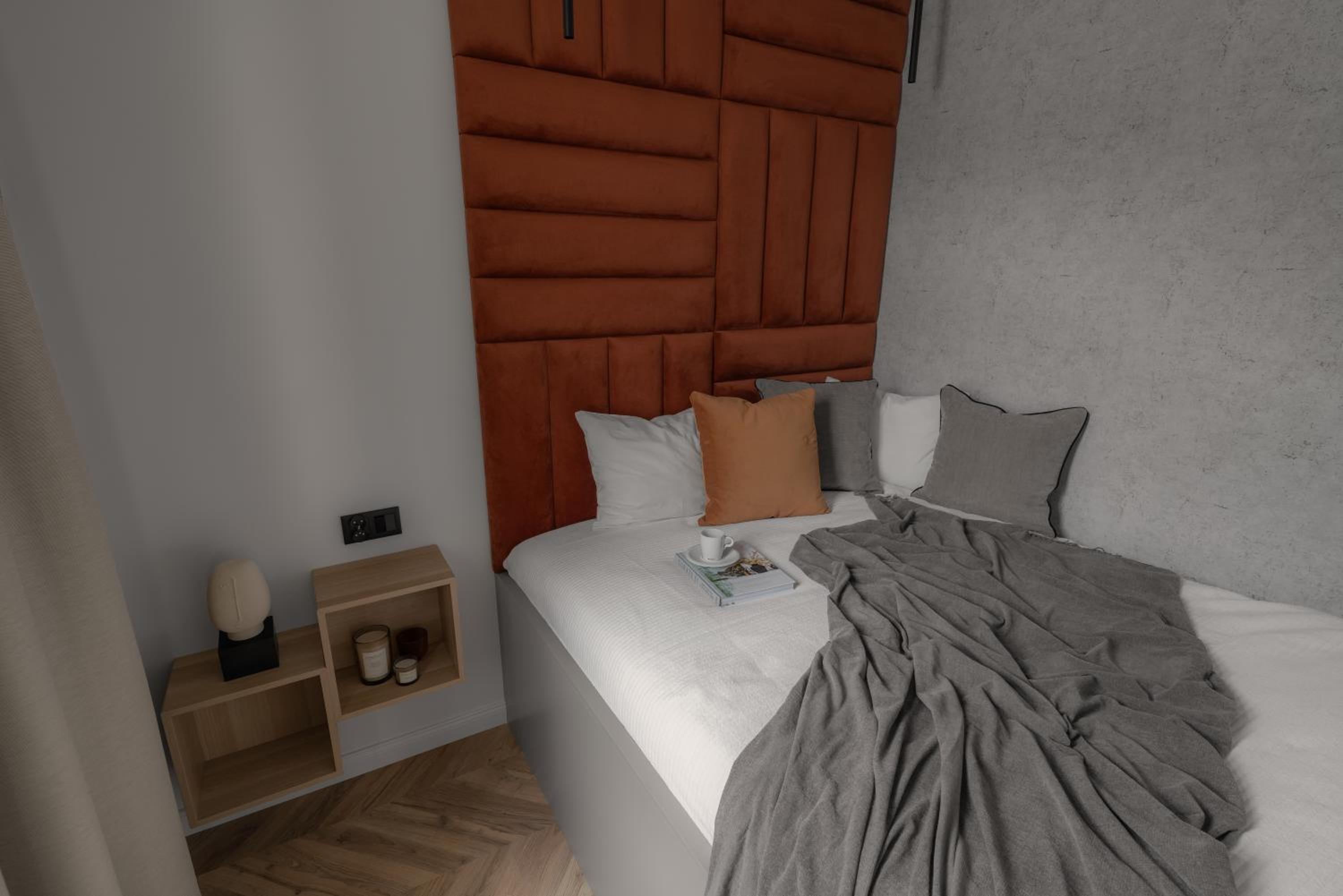 One-Bedroom Apartment - Photo 12