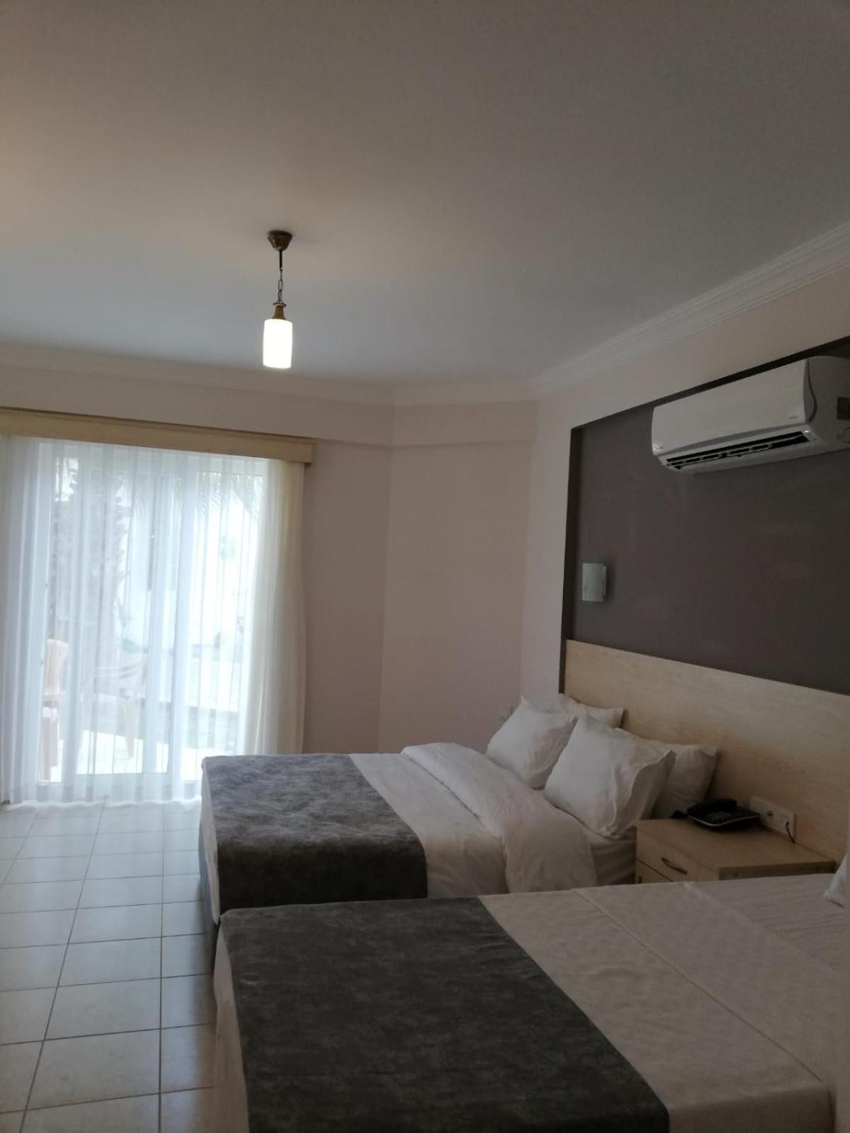 Triple Room - Photo 2