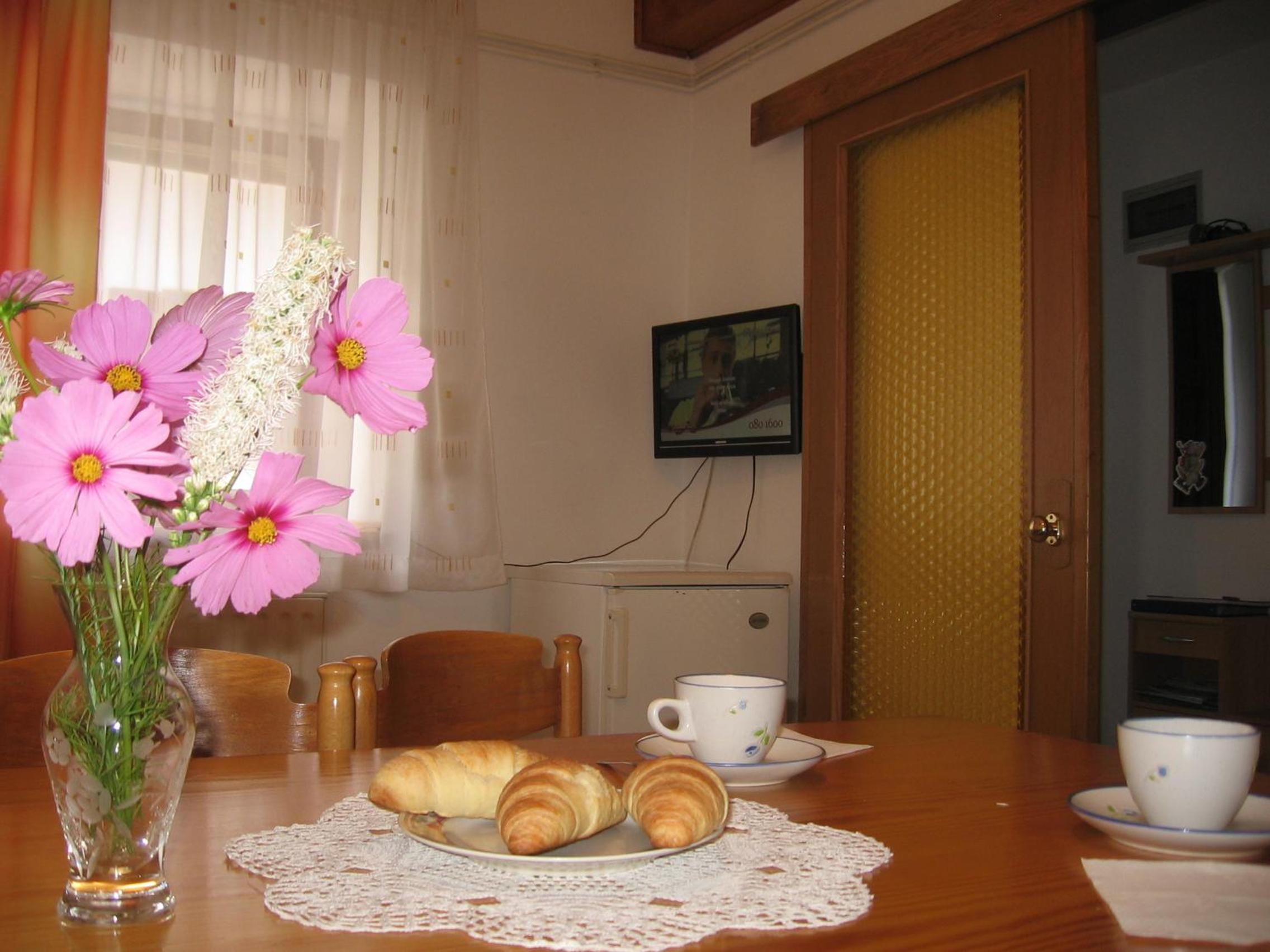 Apartment - Ground Floor photo 2