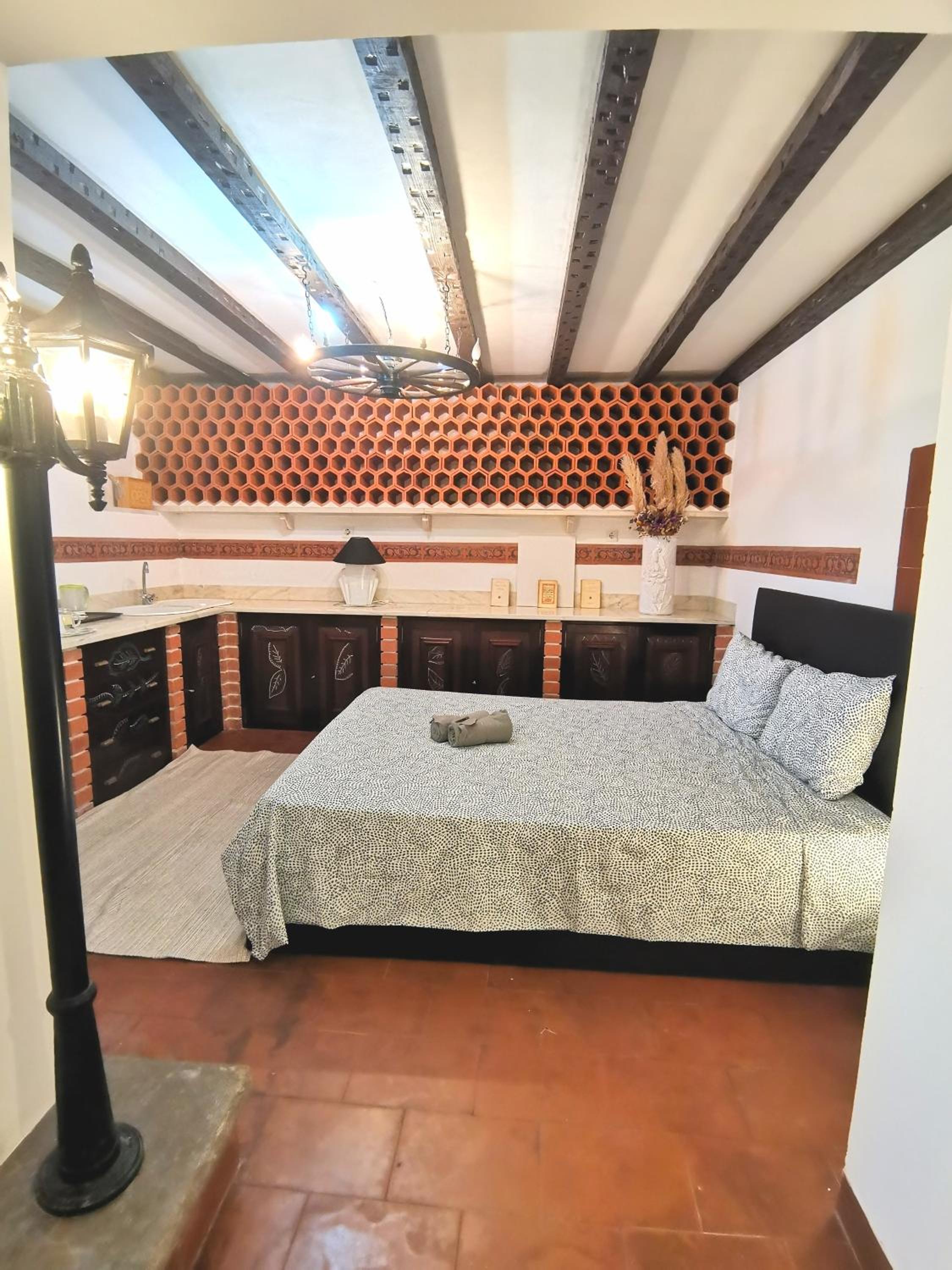 Triple Room with Private Bathroom photo 2