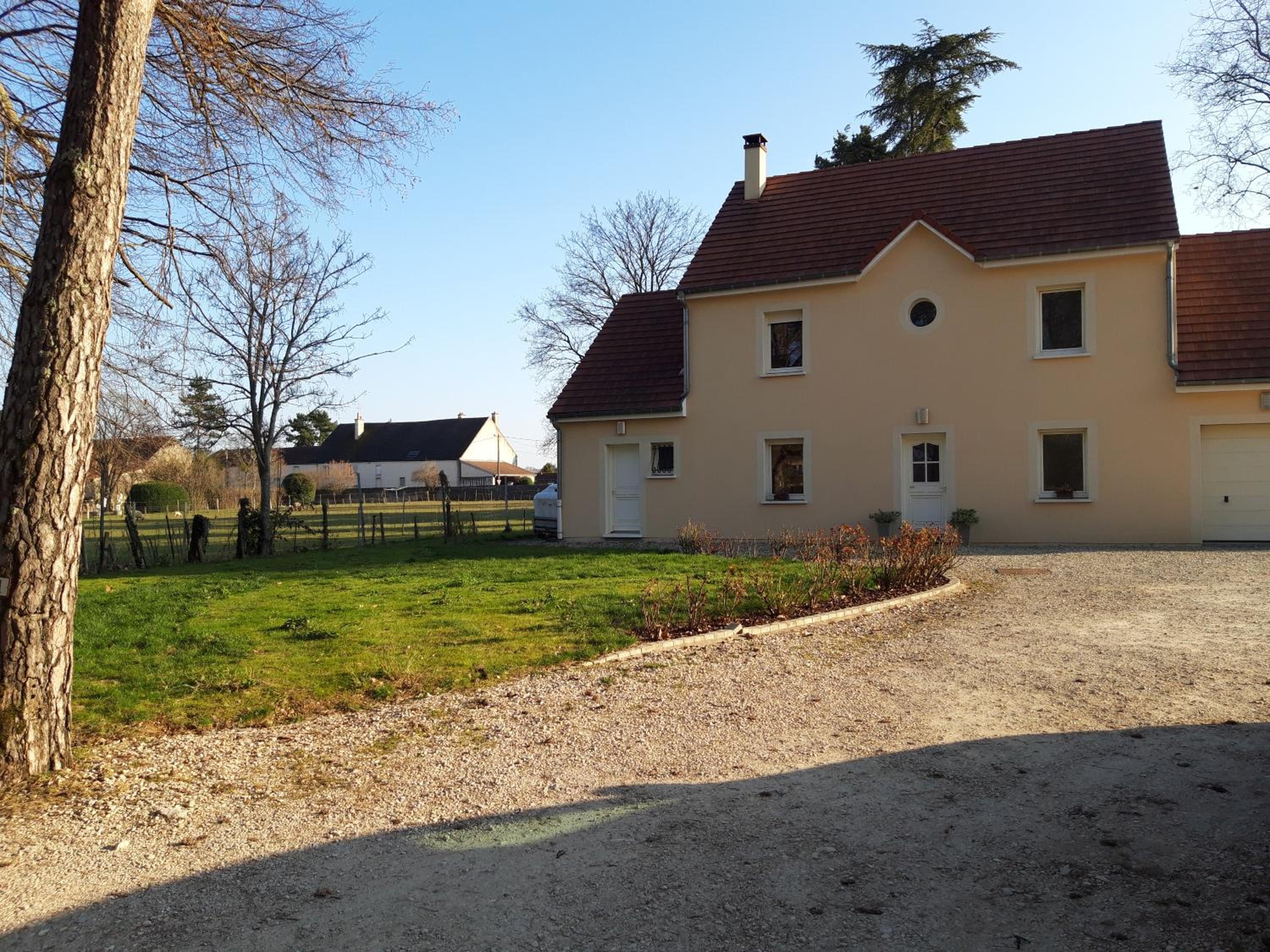 Four-Bedroom House photo 1