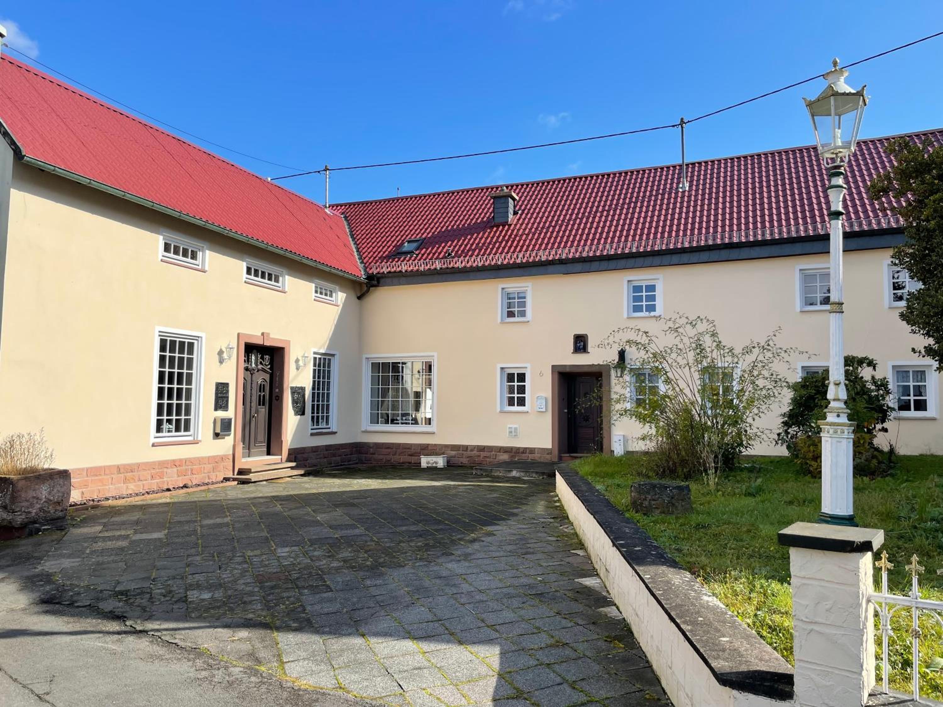 Villa photo 1