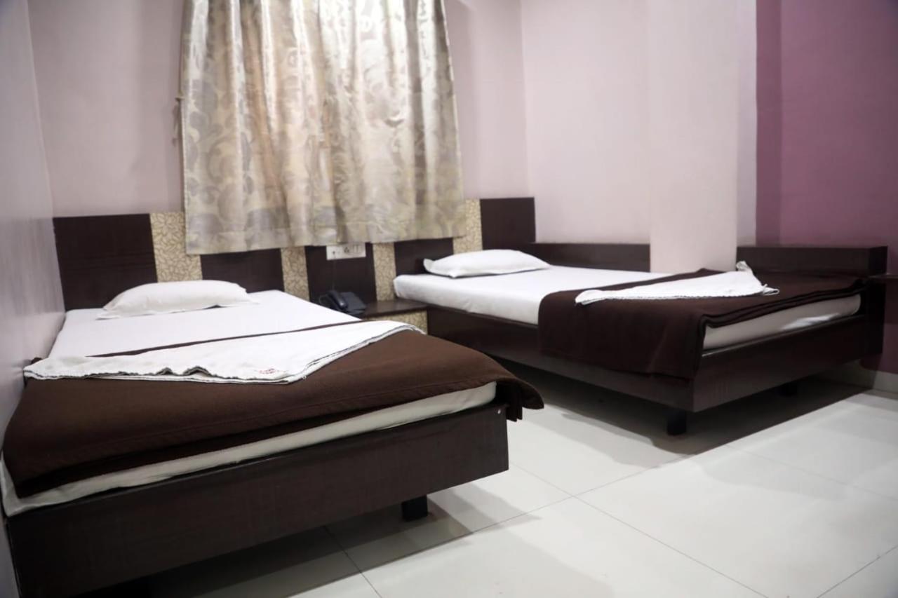 Standard Double Room - Photo 3