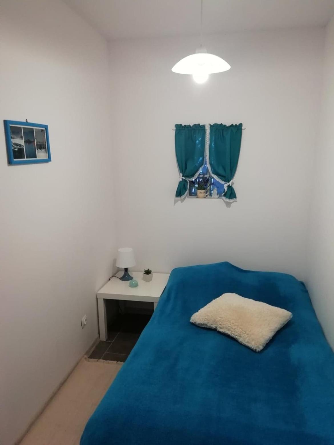 Two-Bedroom Apartment - Photo 8