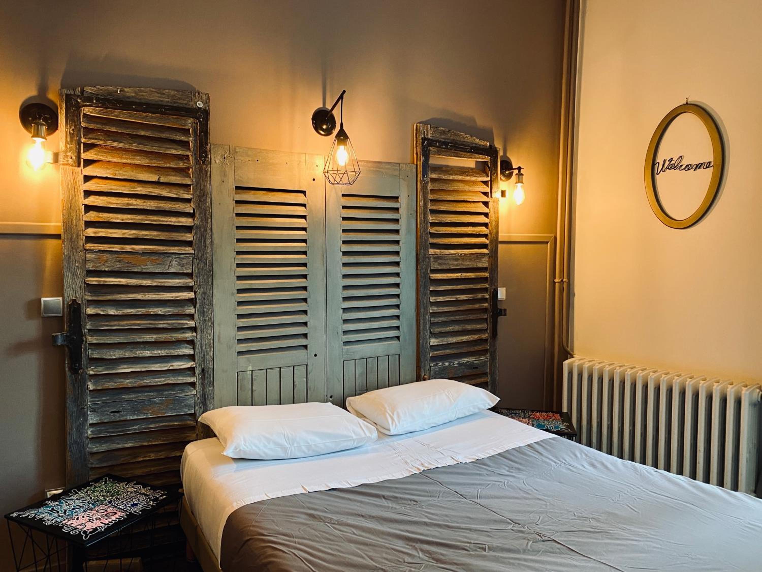 Double Room - Photo 13