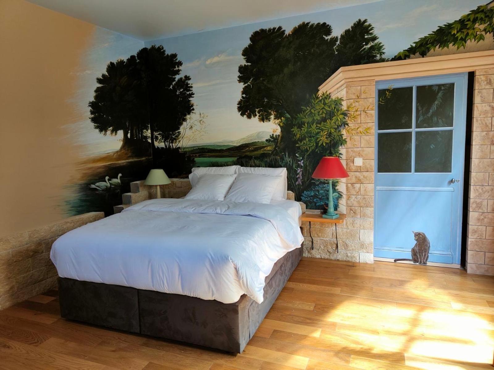 Deluxe Room - Photo 3