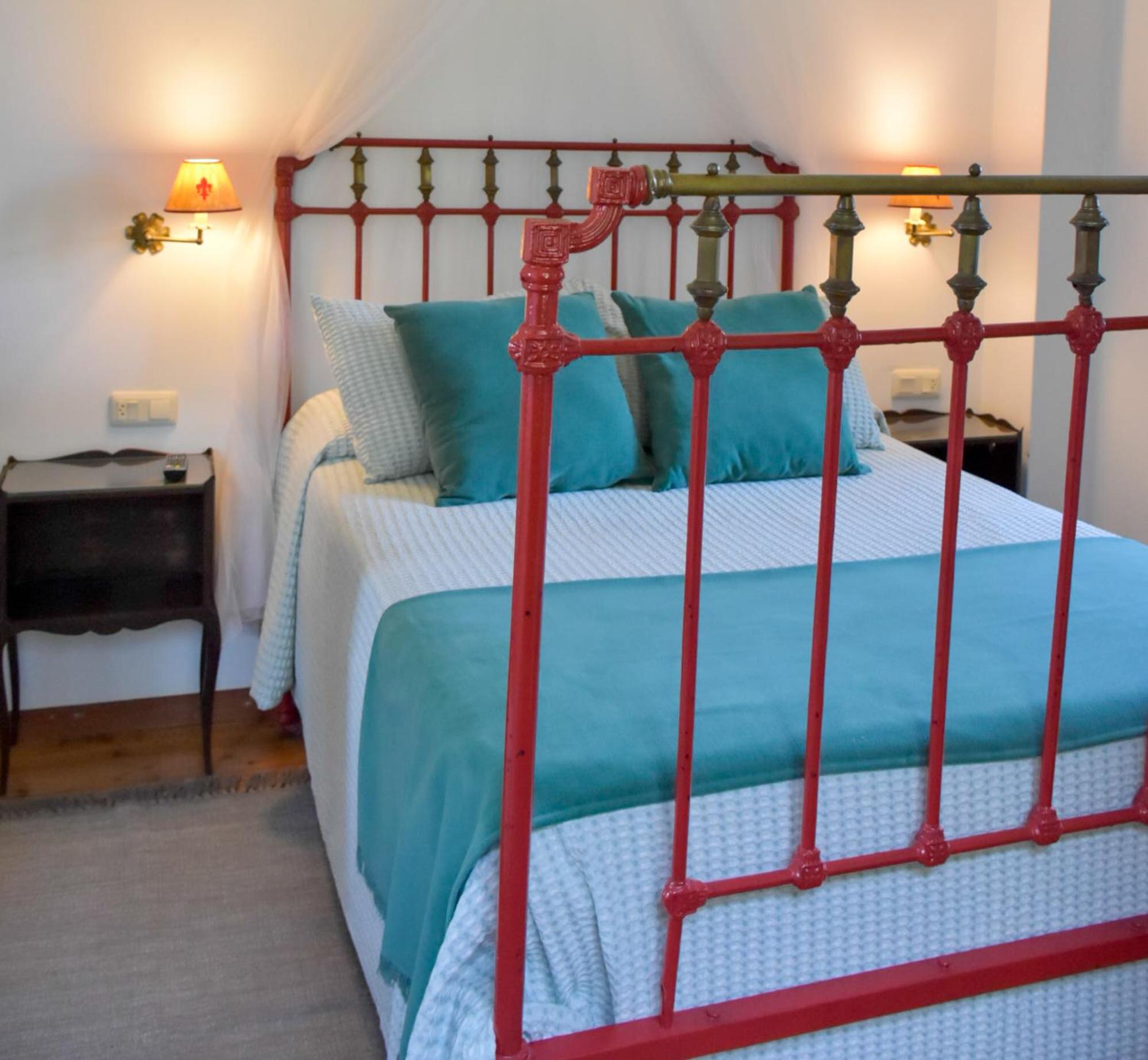 Double or Twin Room - Photo 5
