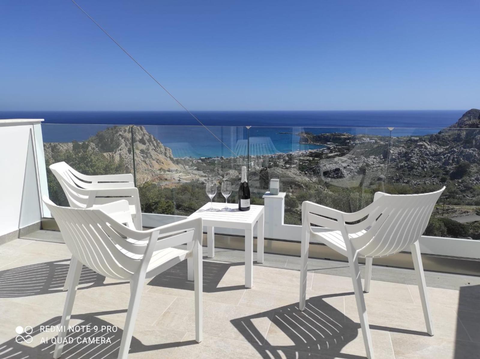 Family Room with Sea View