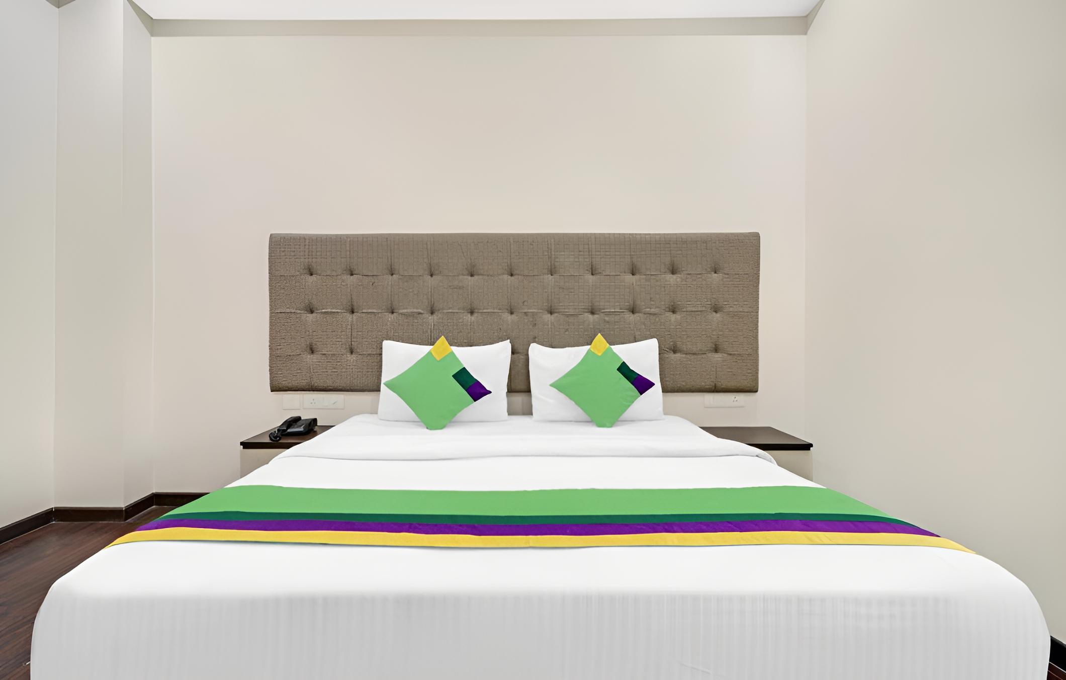 Deluxe Double Room with Balcony