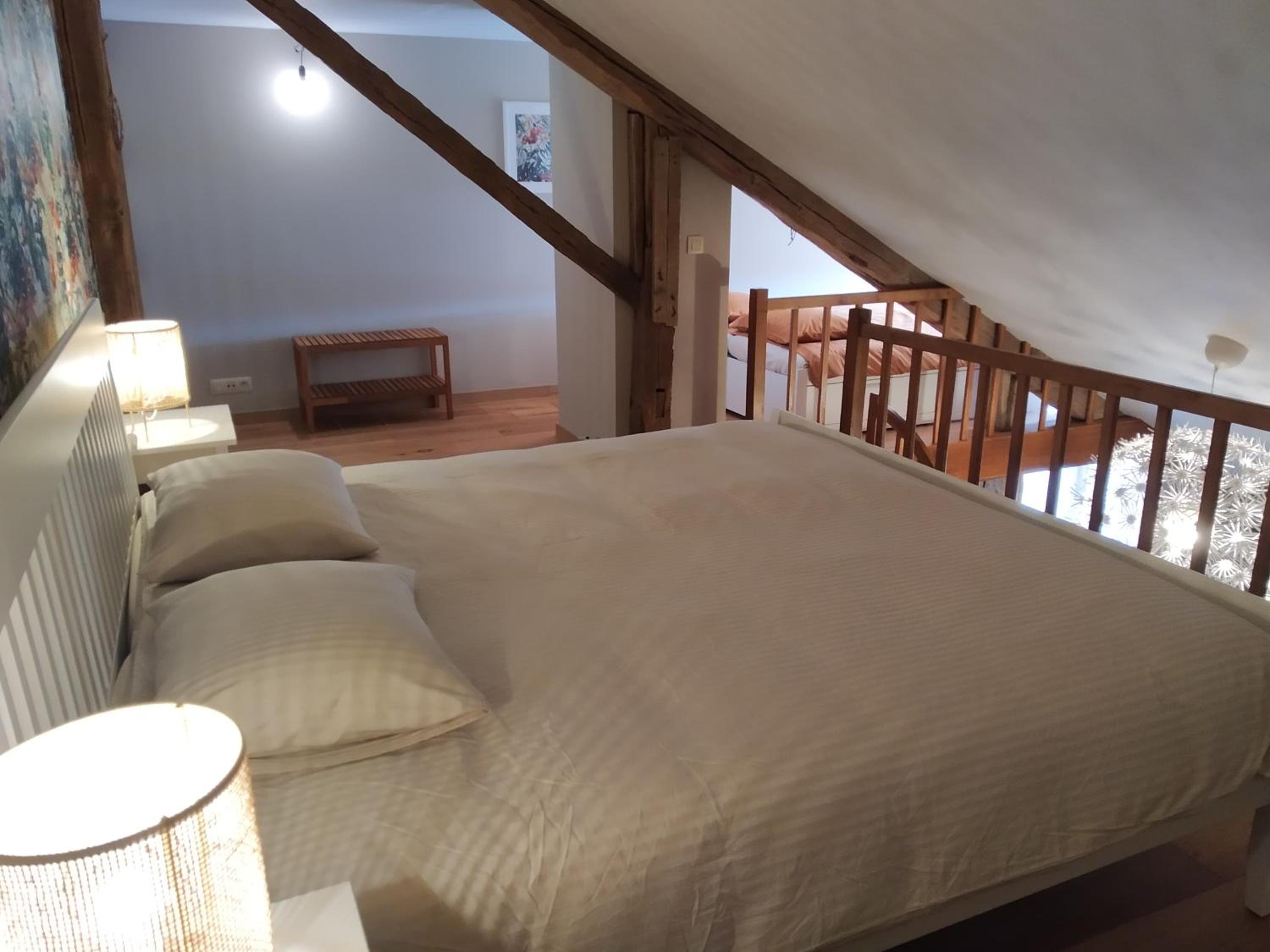 Superior King Room photo 2