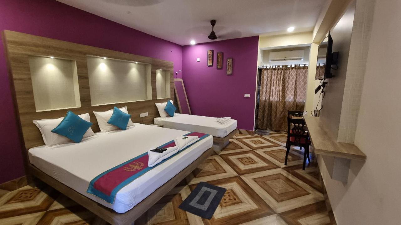 Deluxe Room - Photo 2