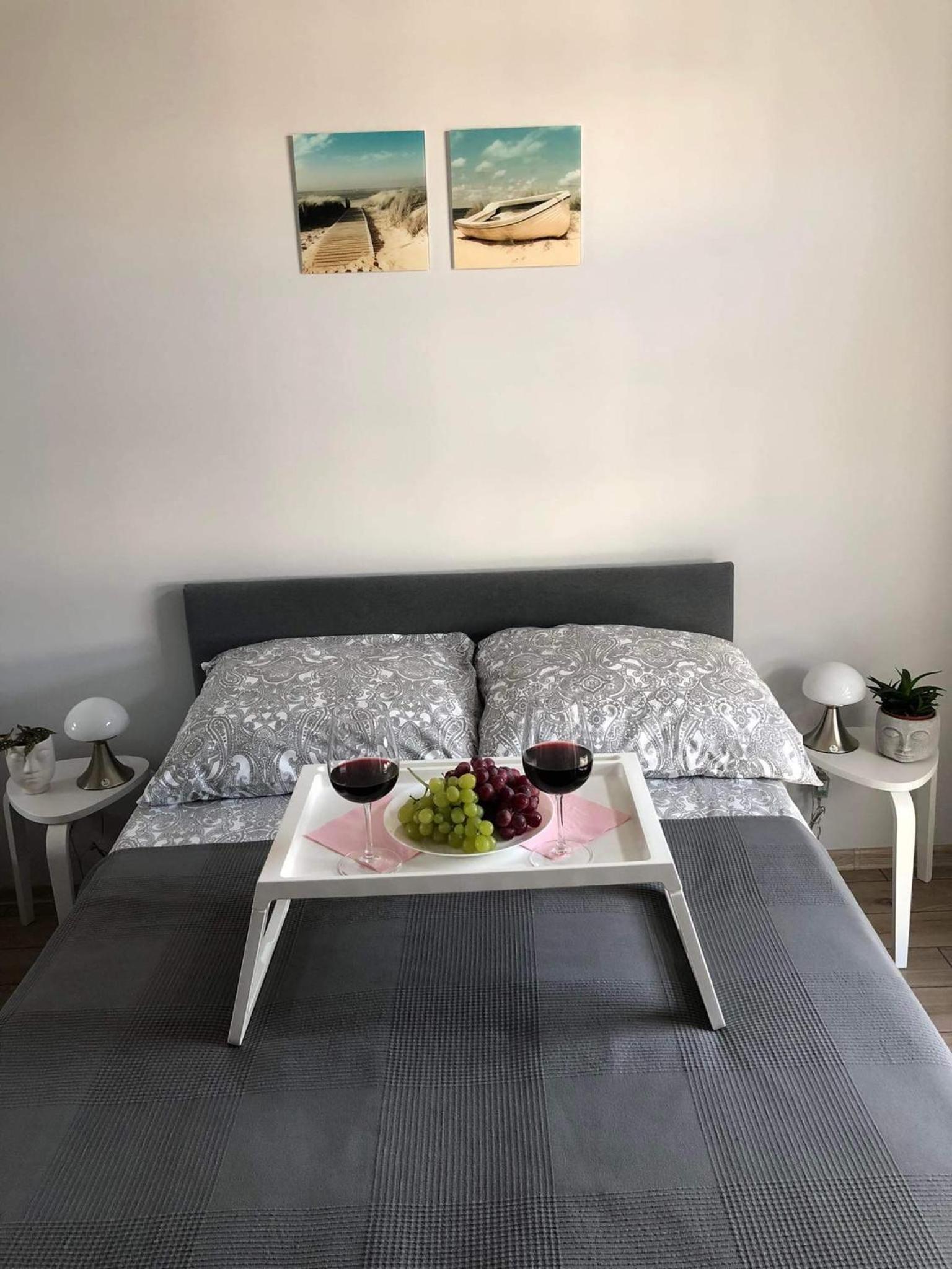 One-Bedroom Apartment - Photo 31