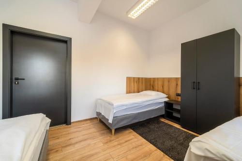 Triple Room with Shared Bathroom photo 3