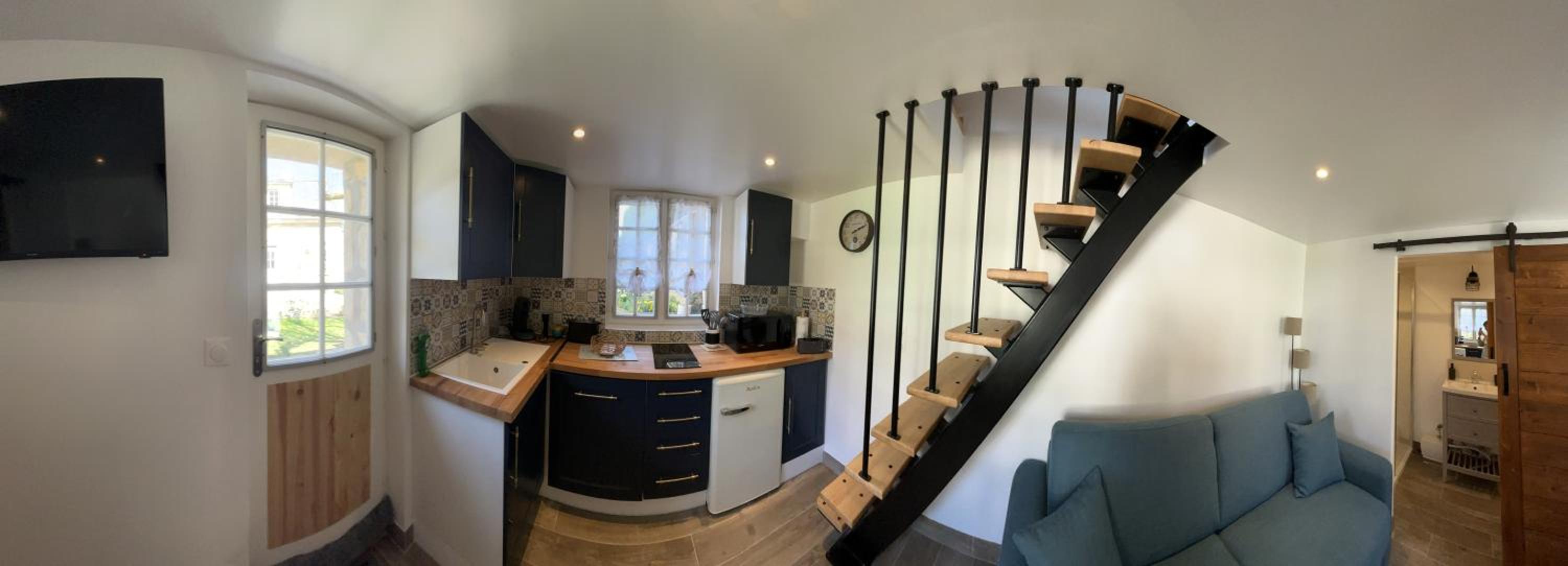 Family Studio - Photo 11