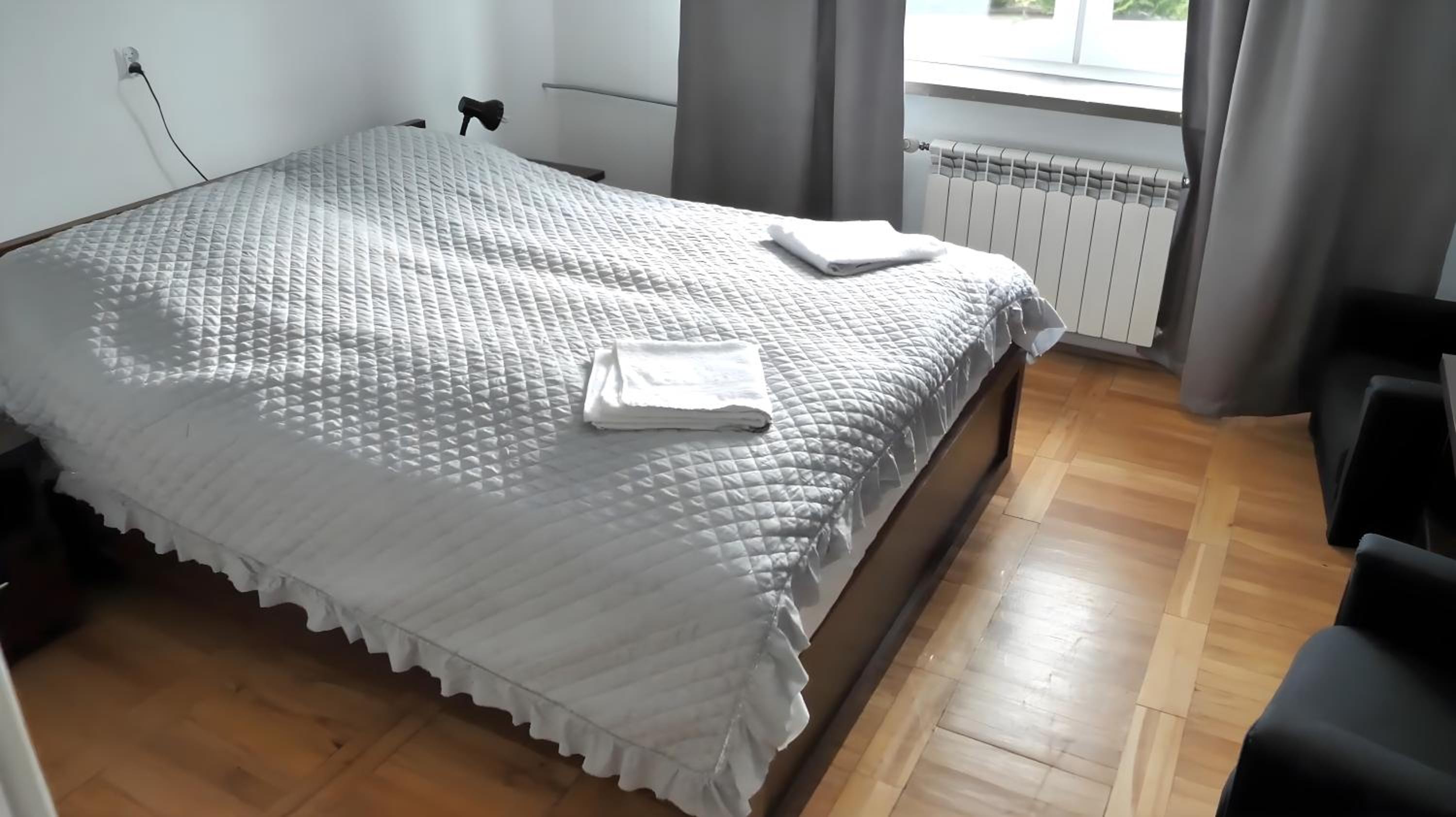 Large Double Room photo 3