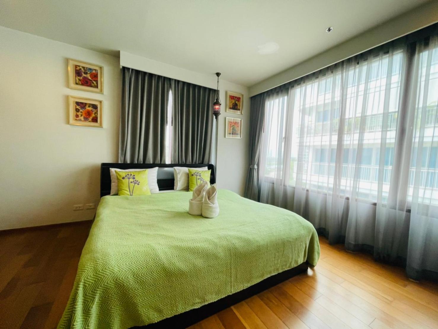 Apartment with Balcony - Photo 20