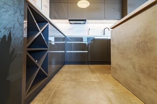 Two-Bedroom Apartment - Photo 7