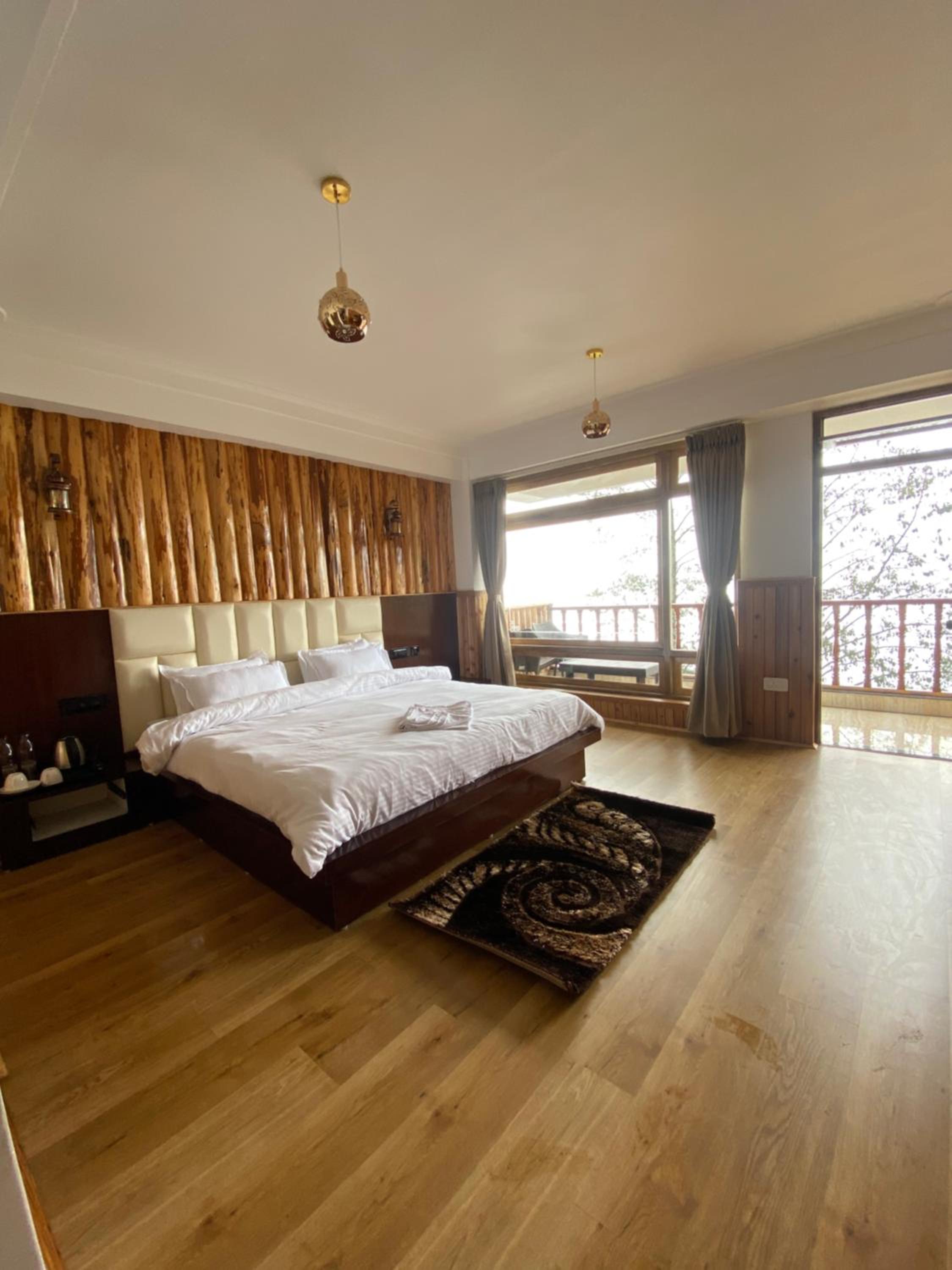 King Room with Mountain View photo 1