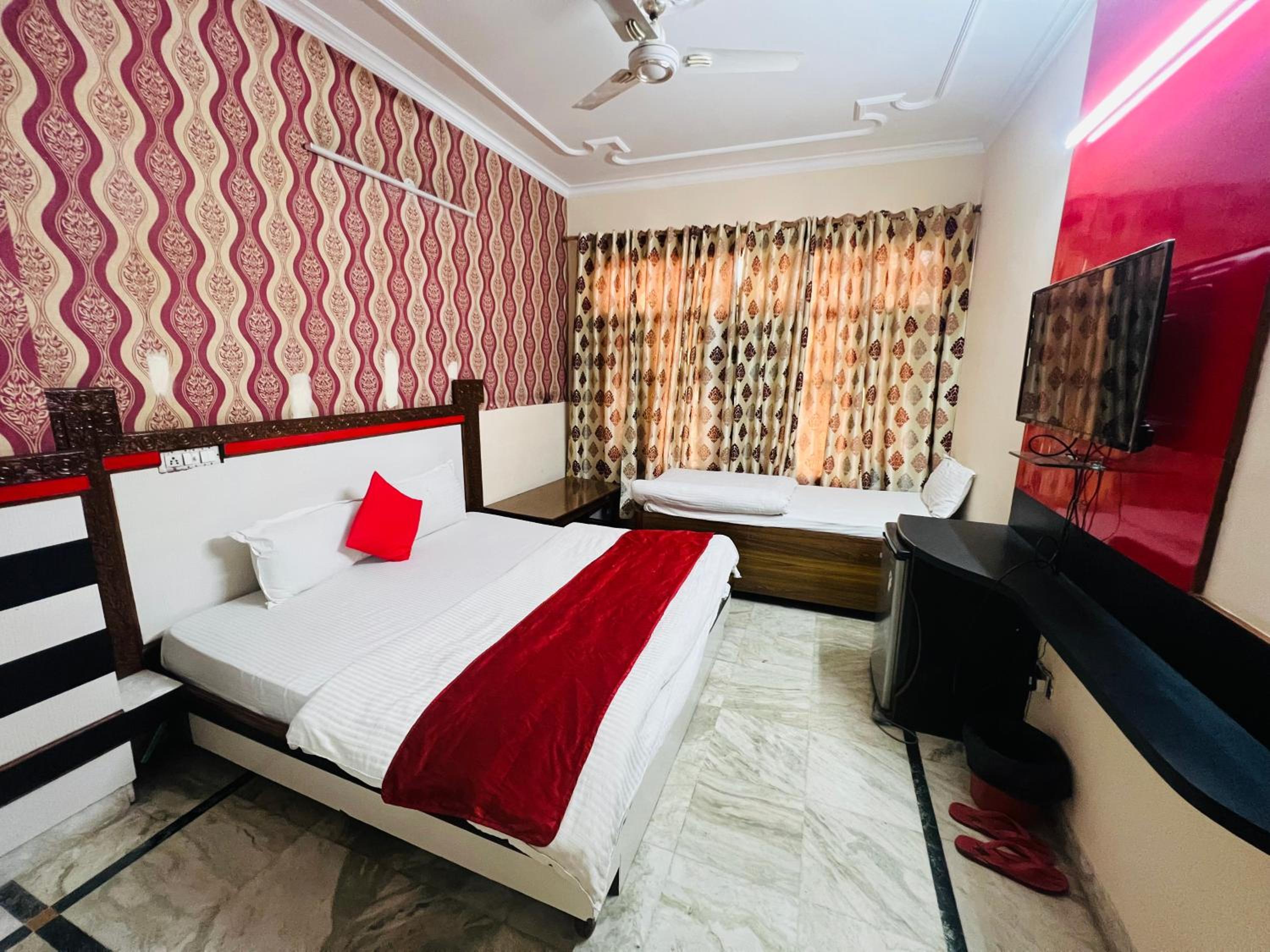 Budget Triple Room